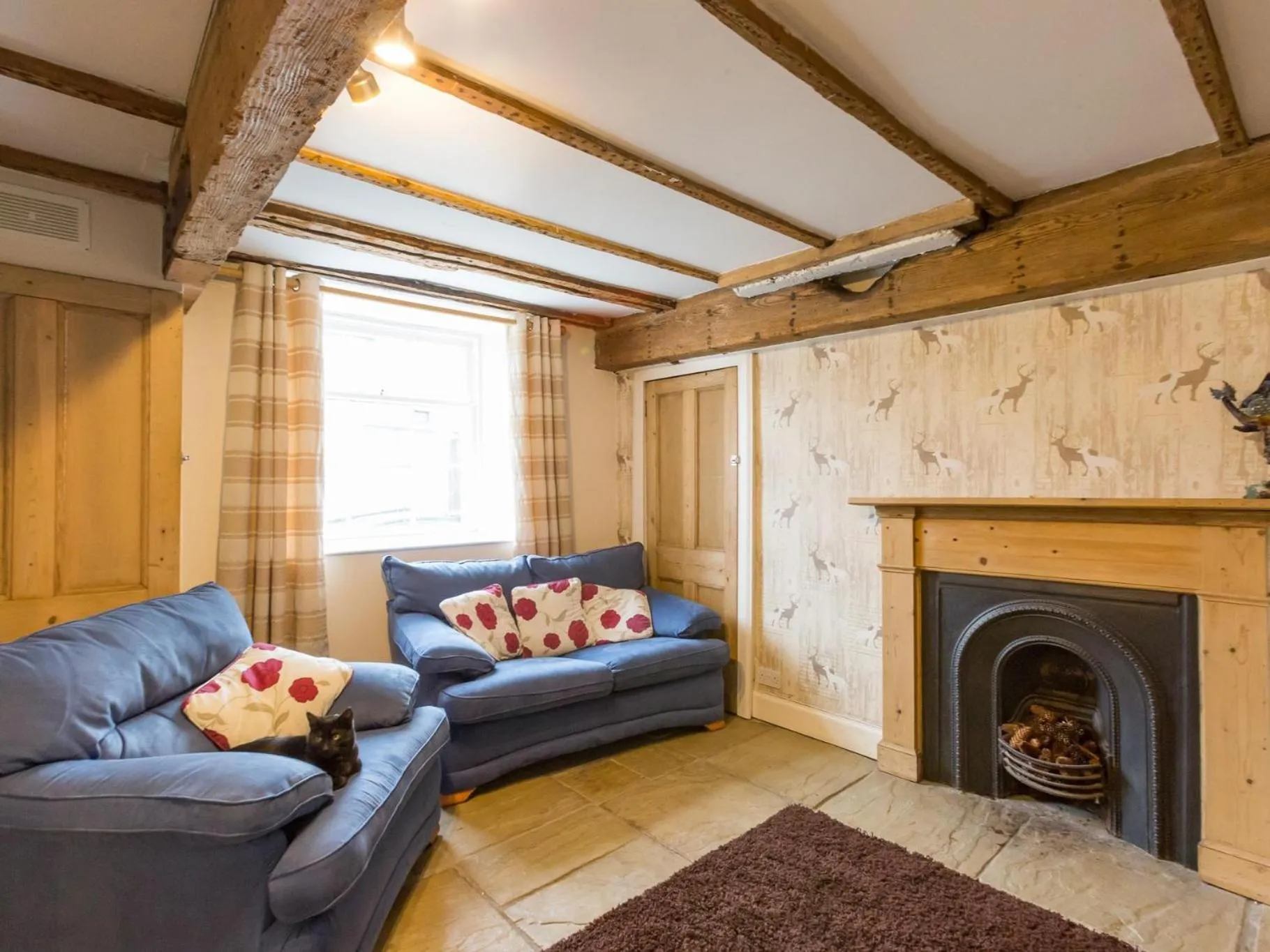 Living room in Bamse B&B