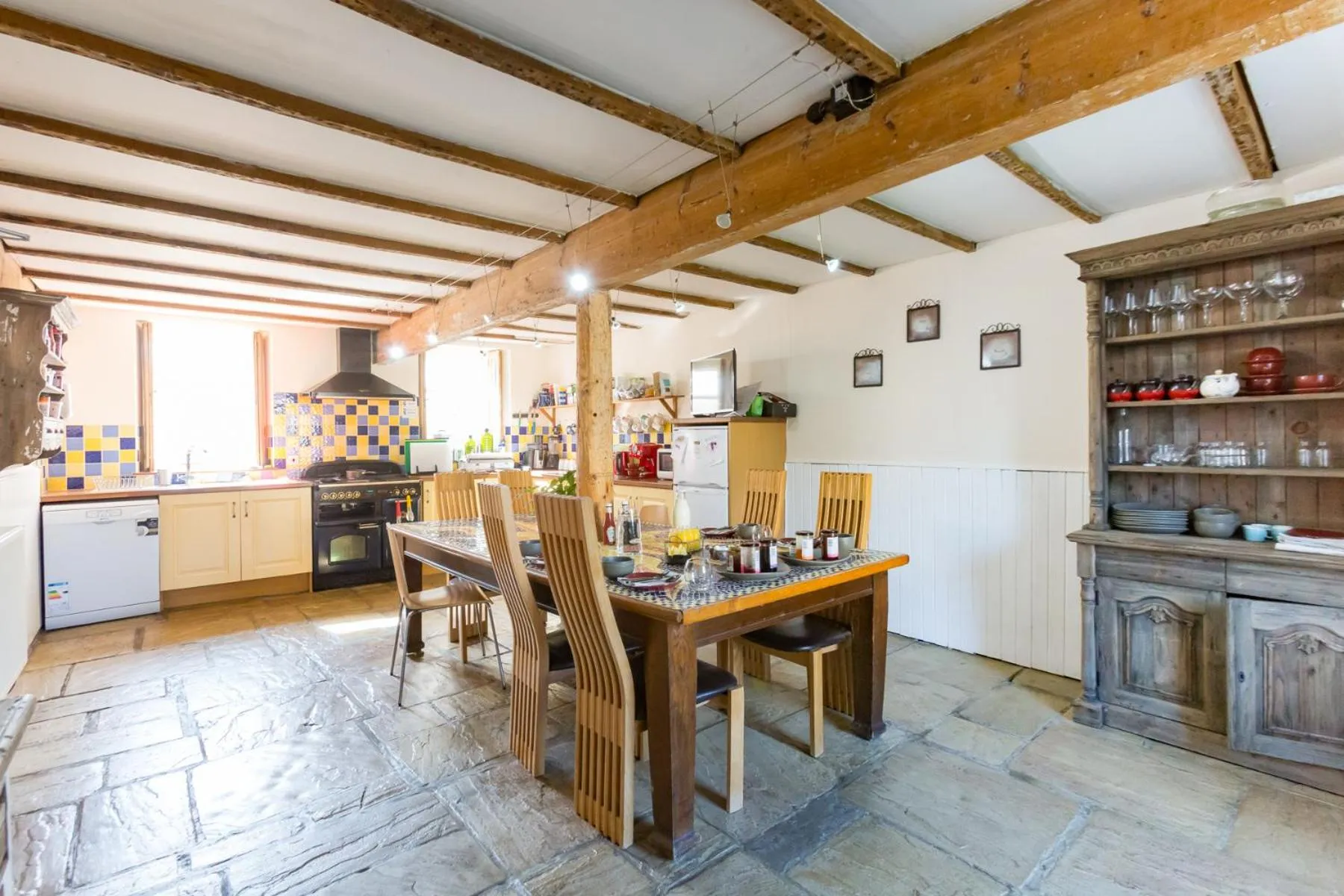 Dining area in Bamse B&B