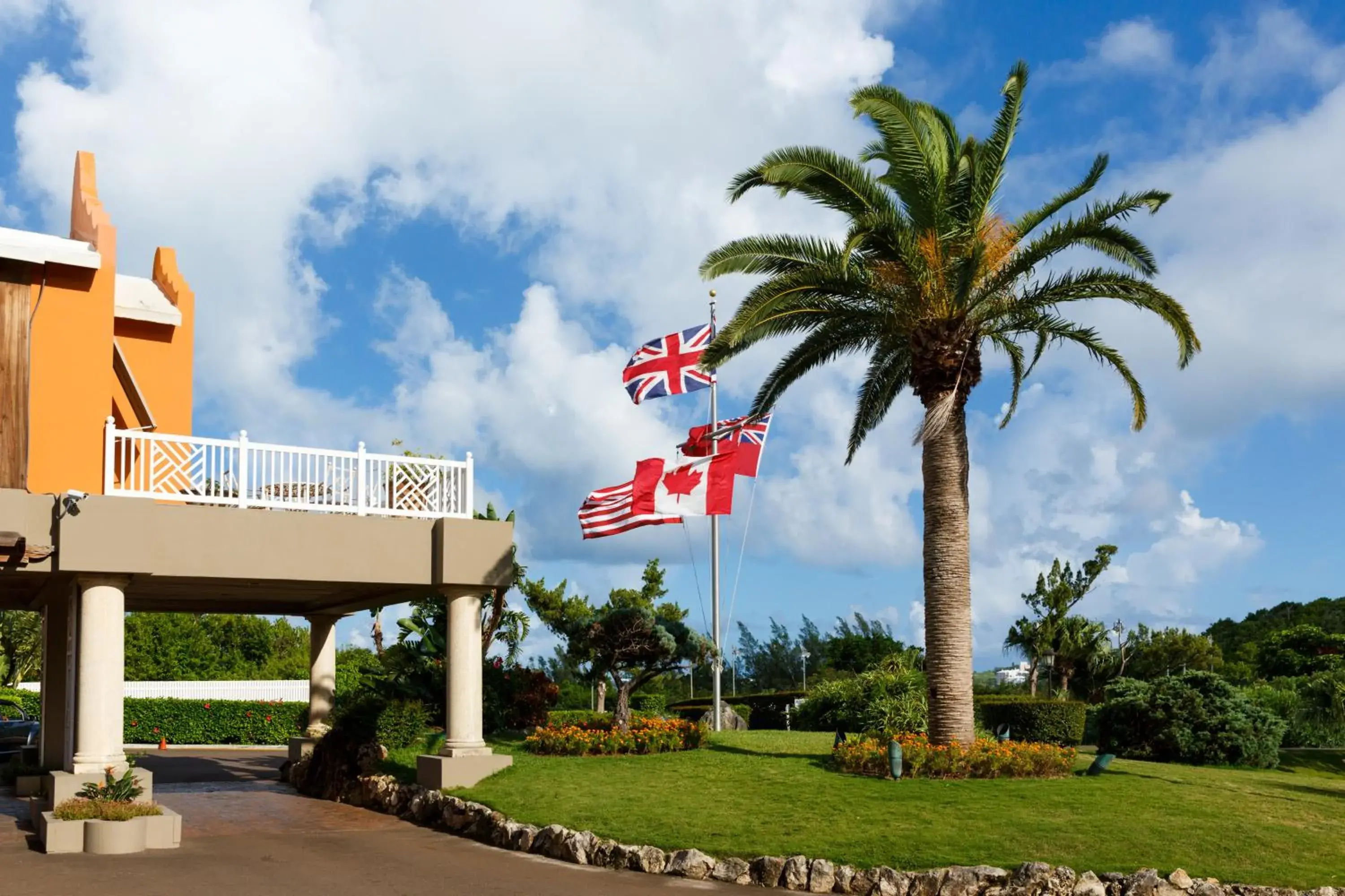 Facade/entrance in Grotto Bay Beach Resort Facade/entrance in Grotto Bay Beach Resort