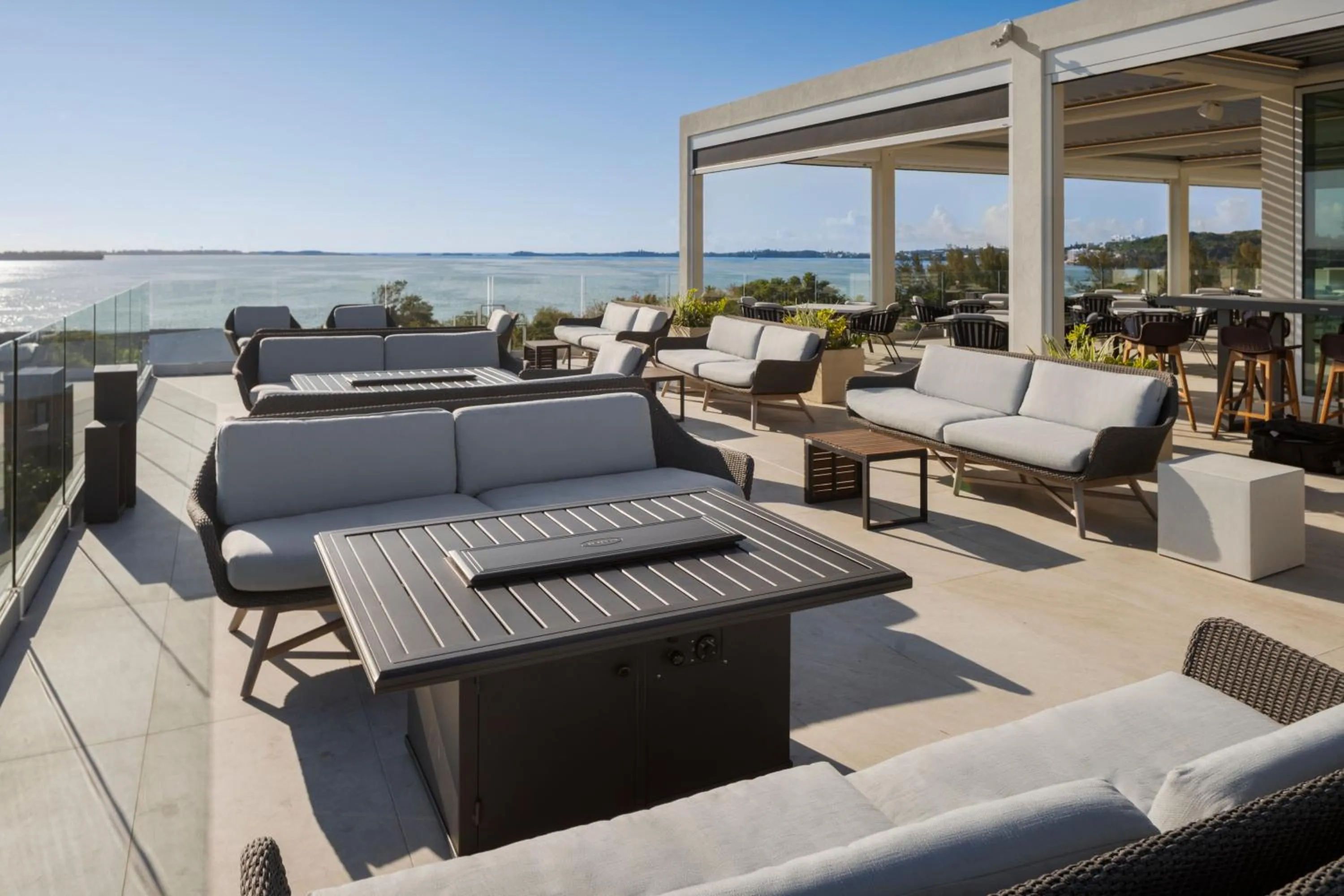 Restaurant/places to eat in Grotto Bay Beach Resort