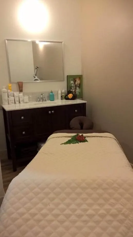 Spa and wellness centre/facilities, Bed in The Atrium Resort