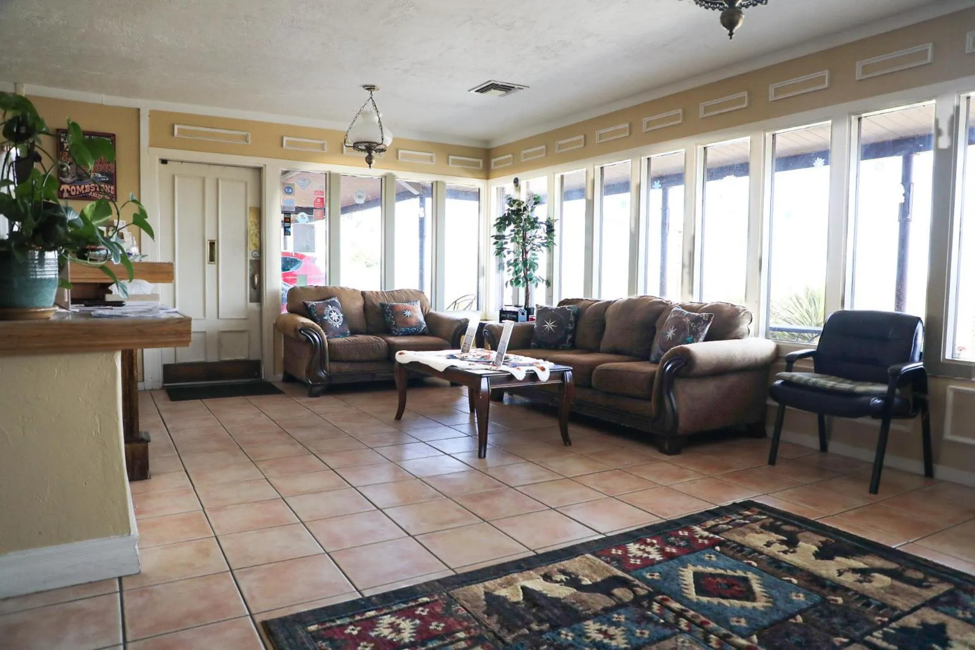 Landmark Lookout Lodge