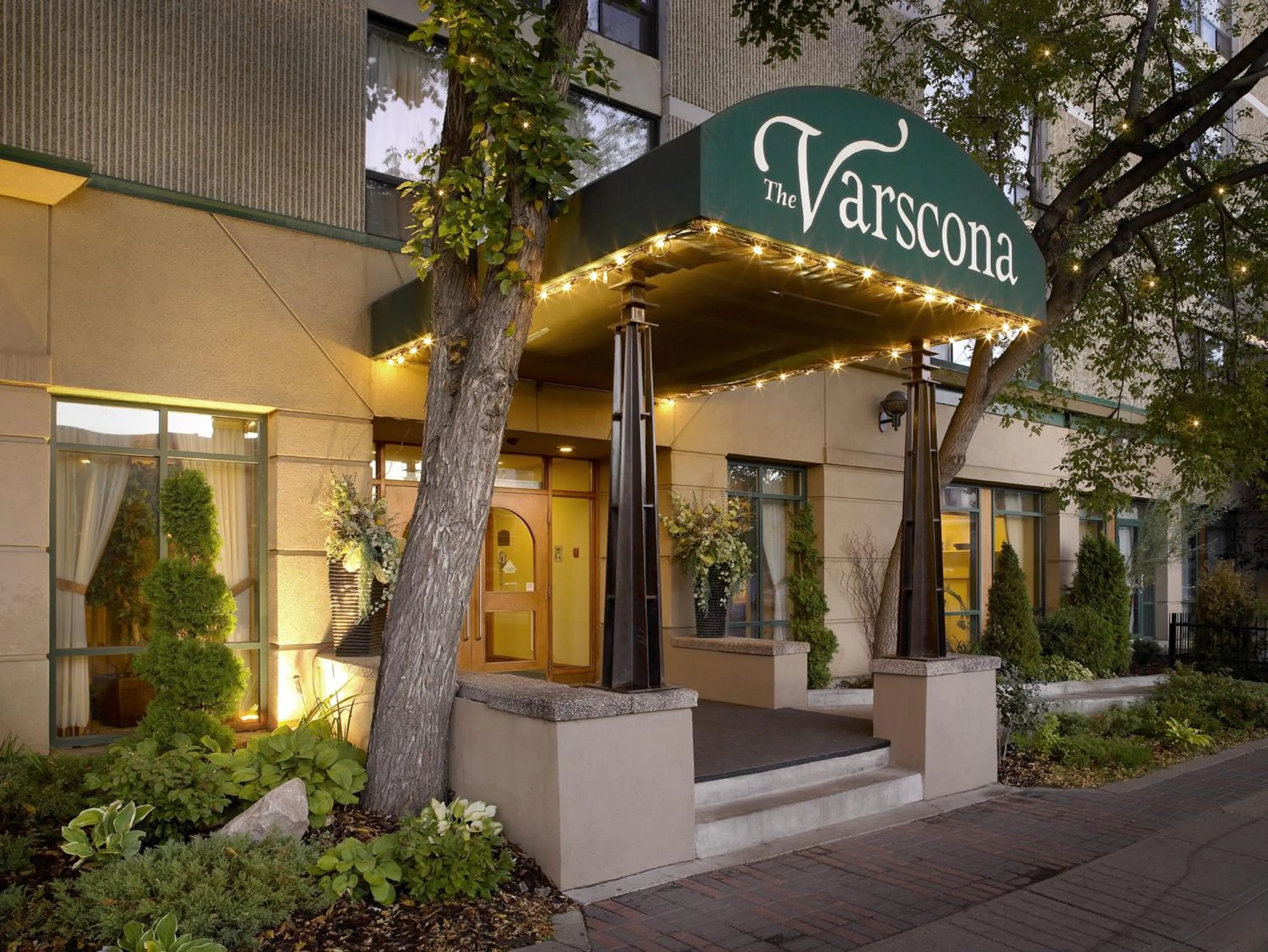 Facade/entrance in Varscona Hotel on Whyte