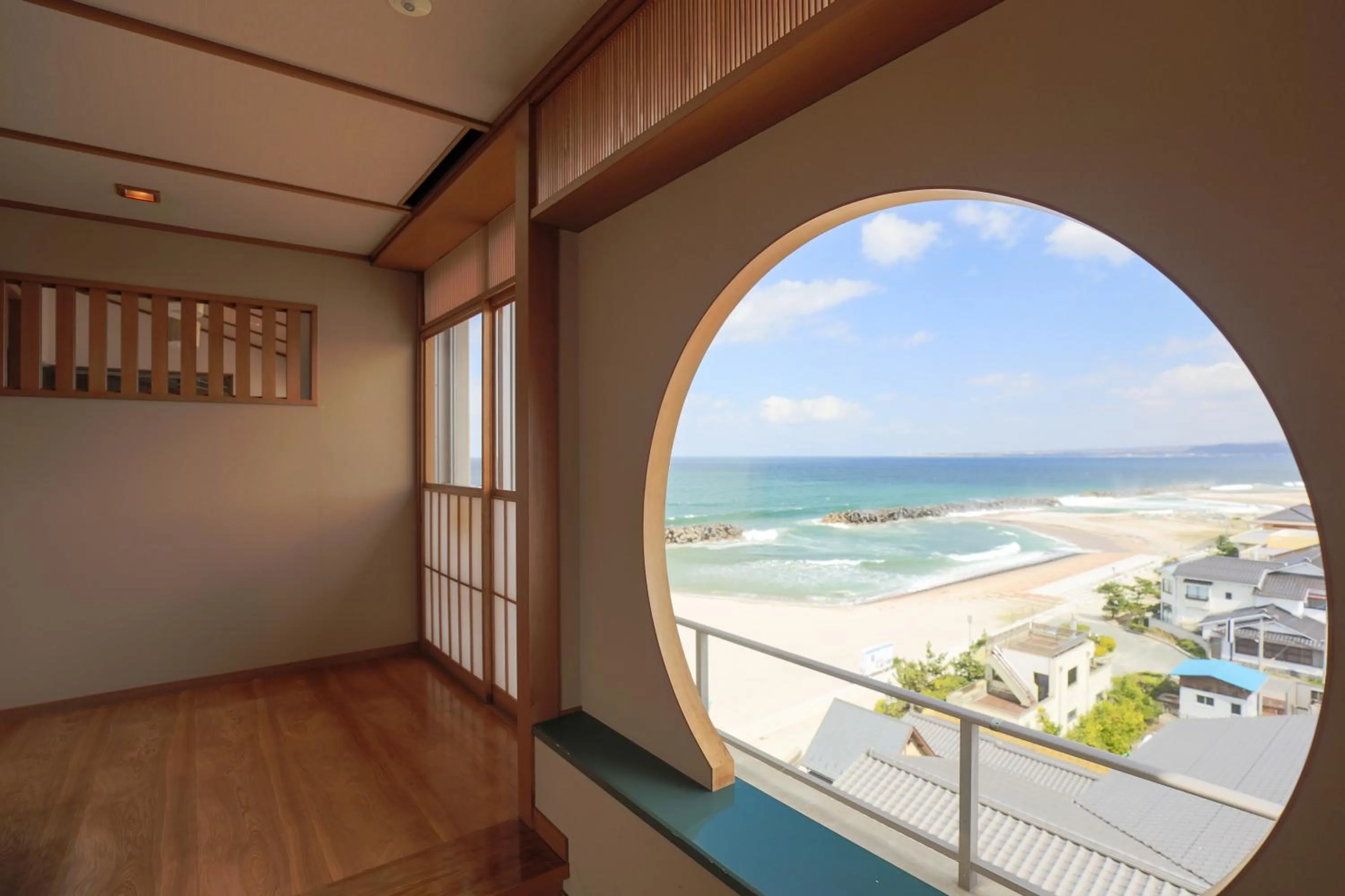 Public Bath in Kaike Shogetsu