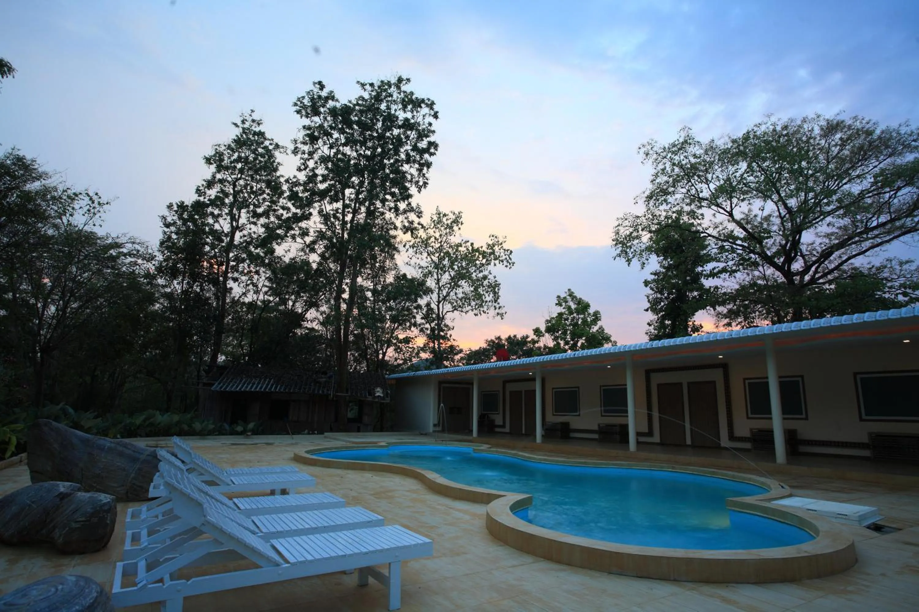 Sunrise in Suan Sai Yok Resort