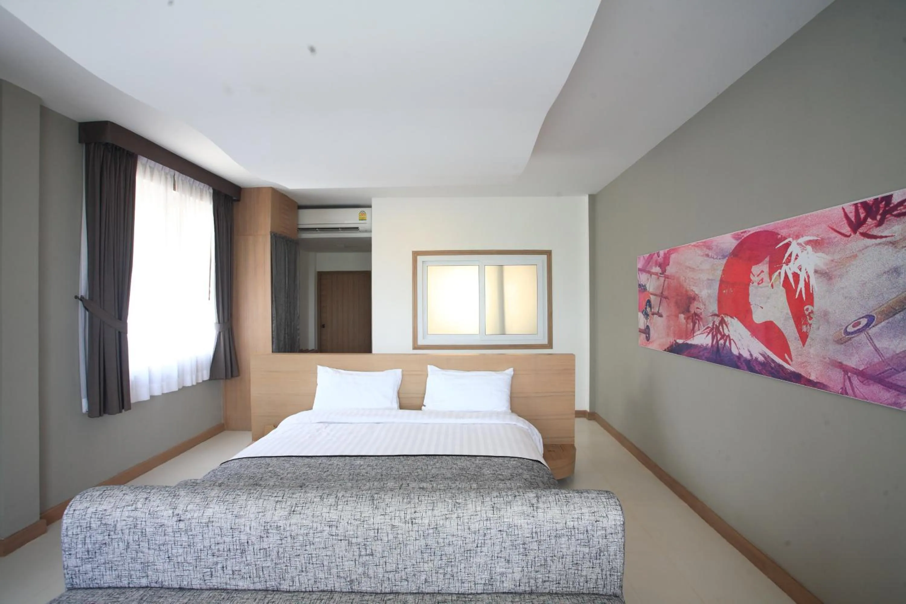 Property building, Bed in Suan Sai Yok Resort