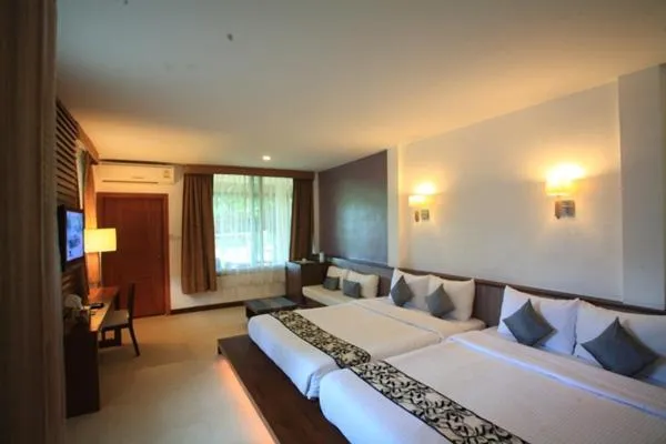 Bed in Suan Sai Yok Resort