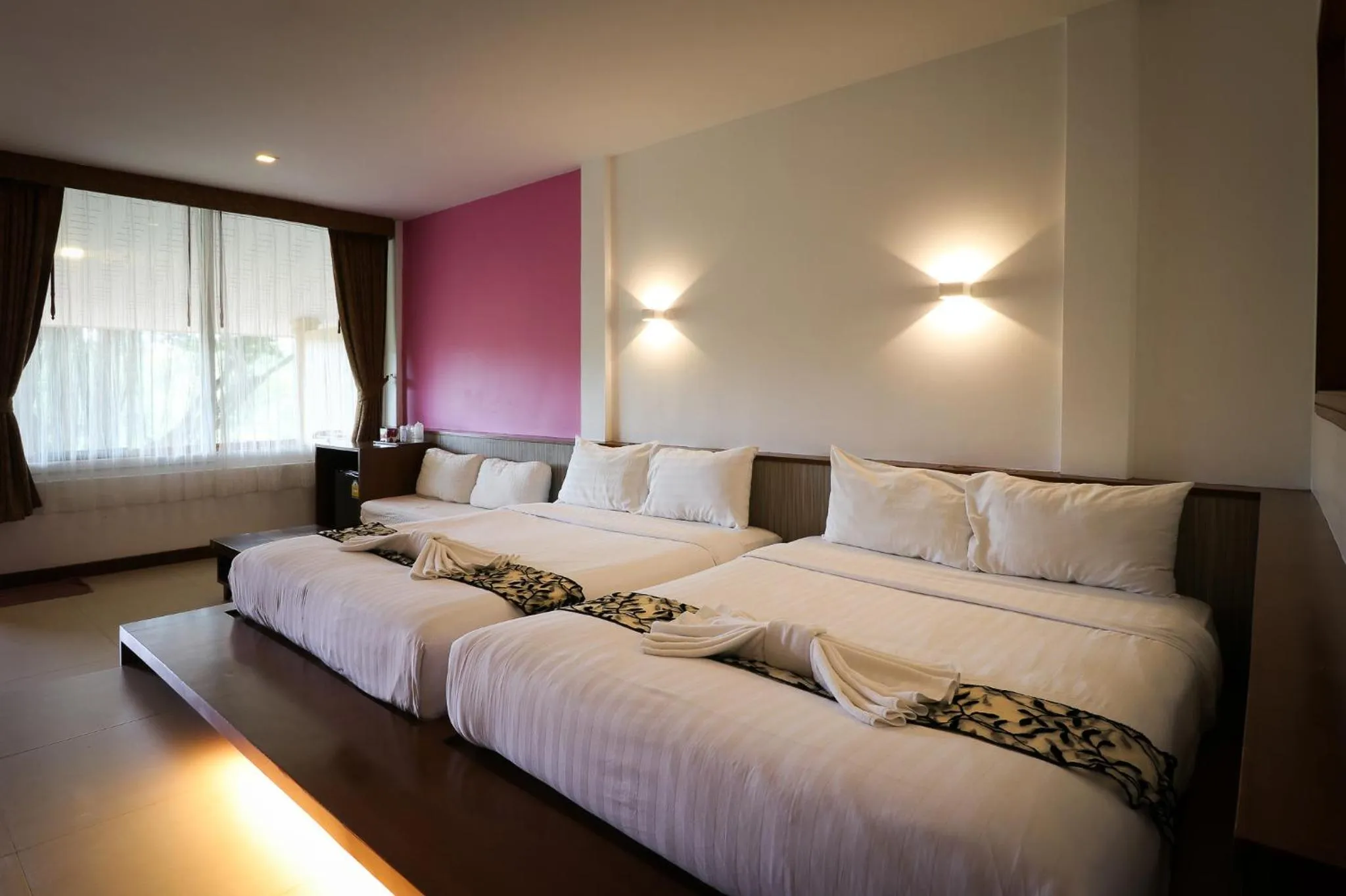 Photo of the whole room, Bed in Suan Sai Yok Resort