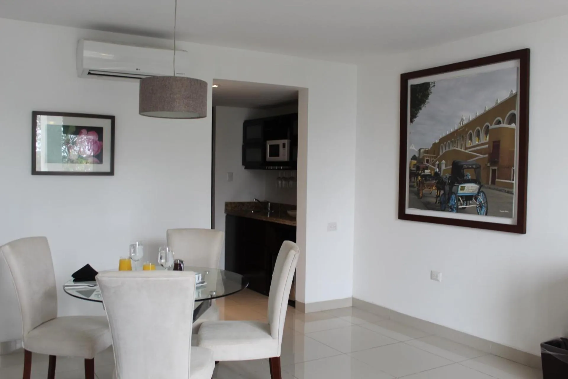 Dining area in Mesón de la Luna Hotel & Spa