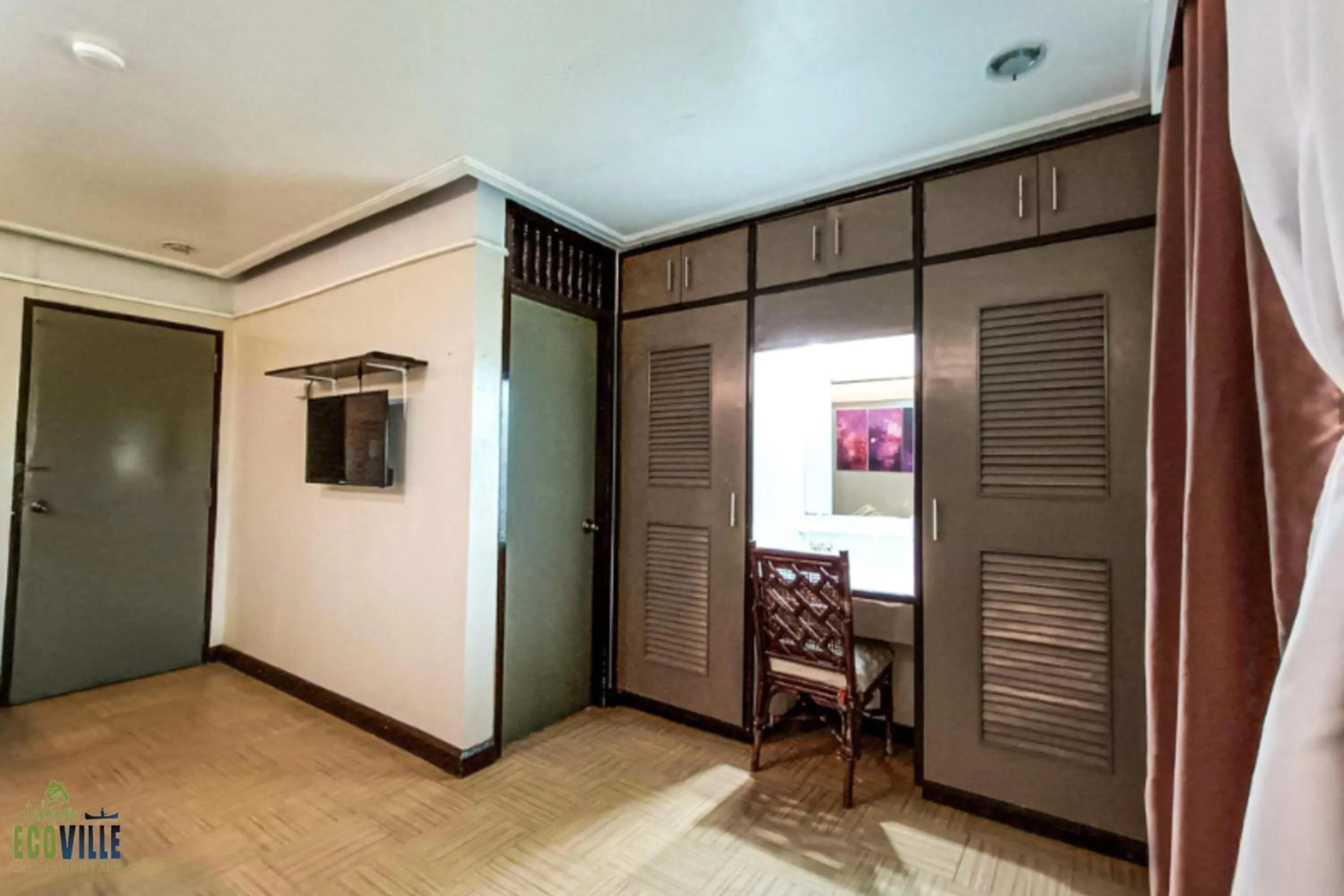wardrobe in Caliraya Ecoville Recreation and Farm Resort