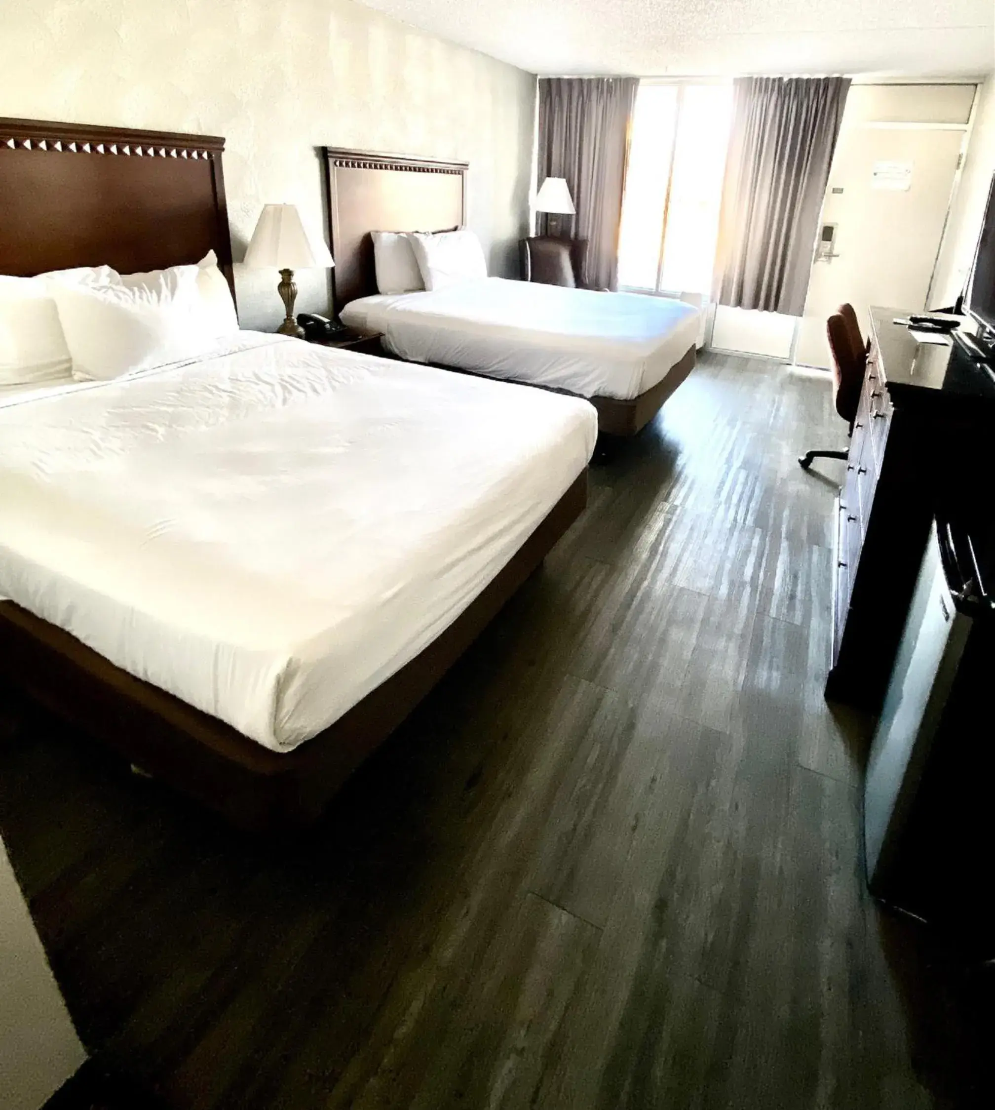 Bed in Willow Tree Inn Branson Bed in Willow Tree Inn Branson