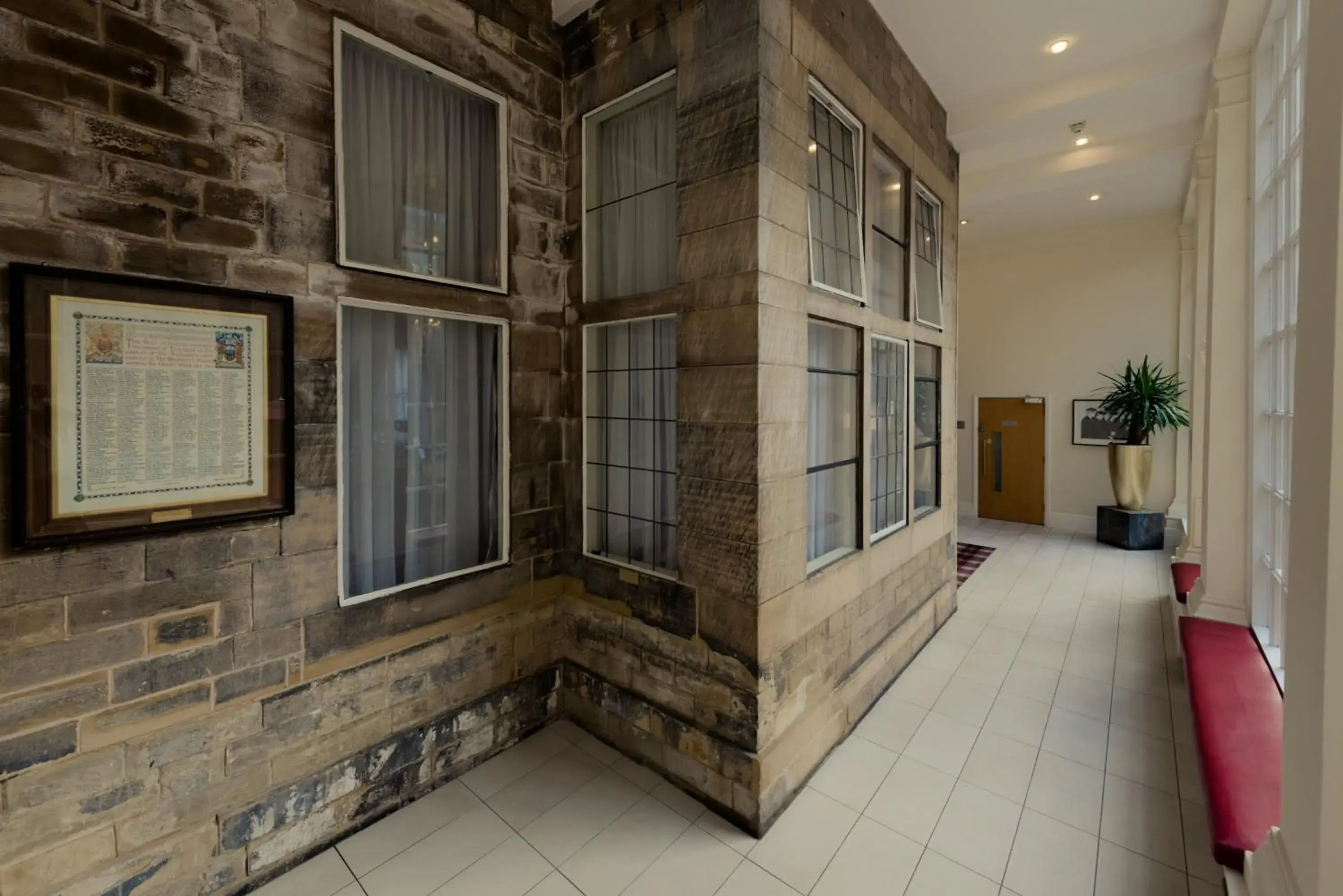 Facade/entrance in Leopold Hotel Facade/entrance in Leopold Hotel