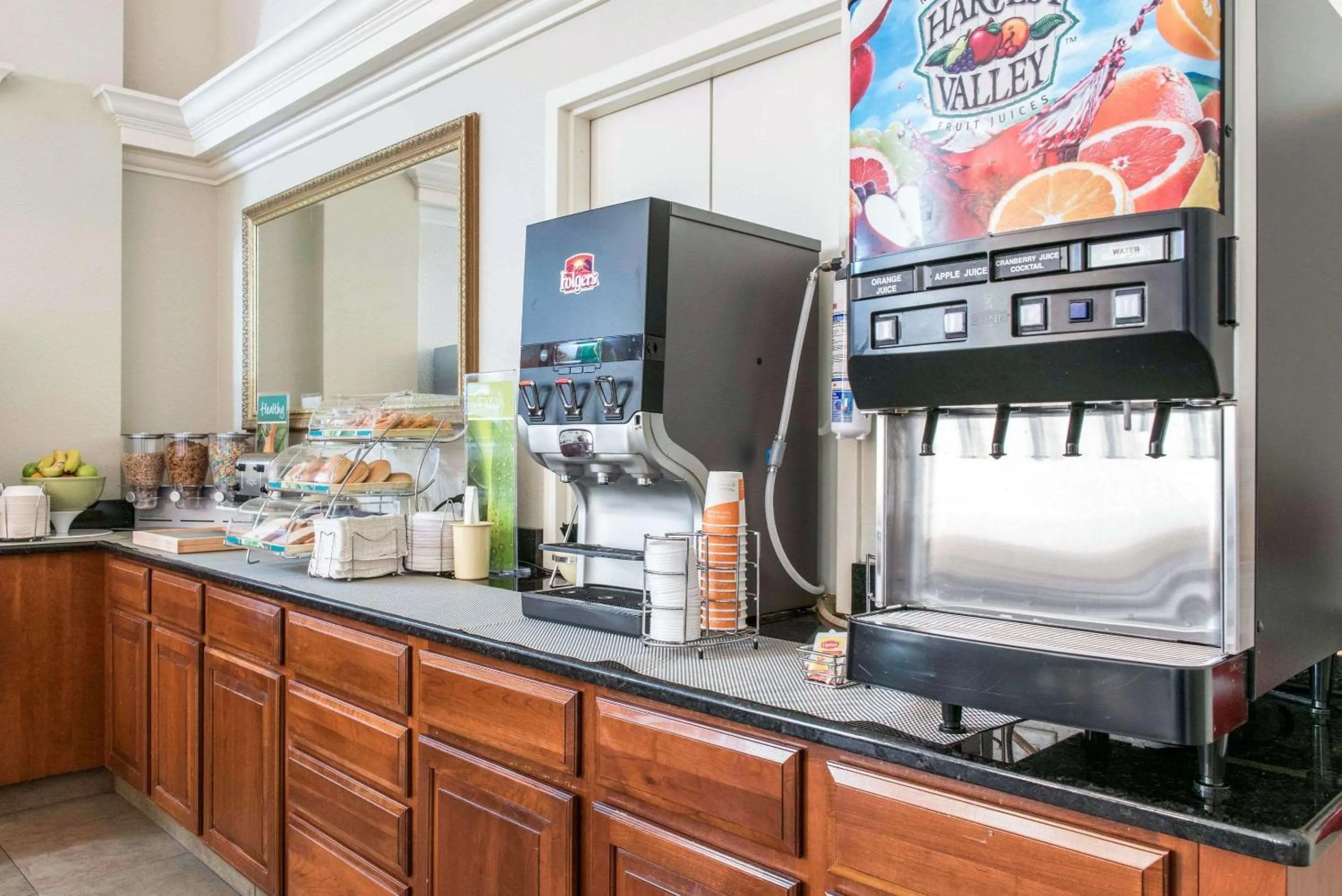 Restaurant/places to eat in Quality Inn Festus