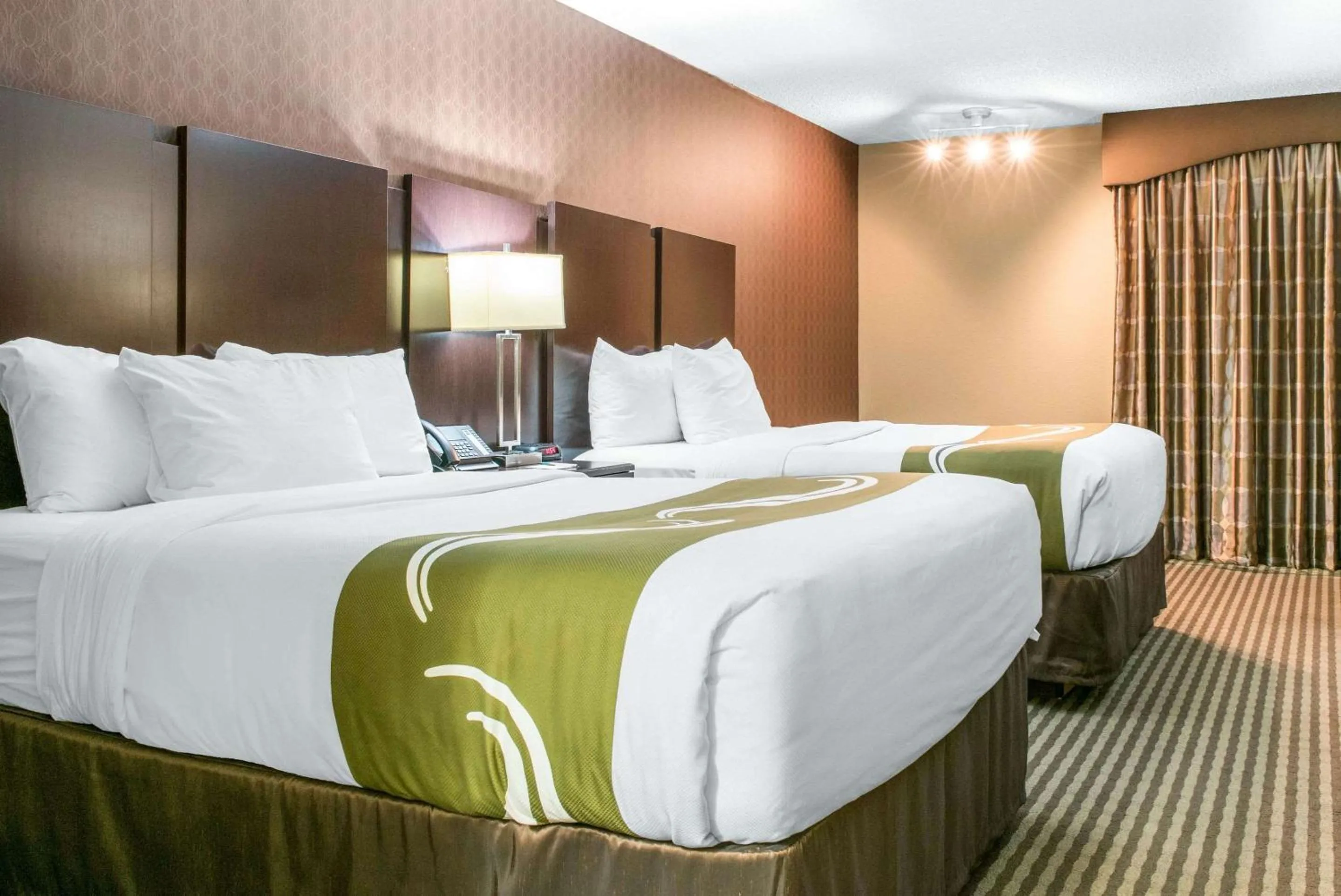 Photo of the whole room in Quality Inn Festus