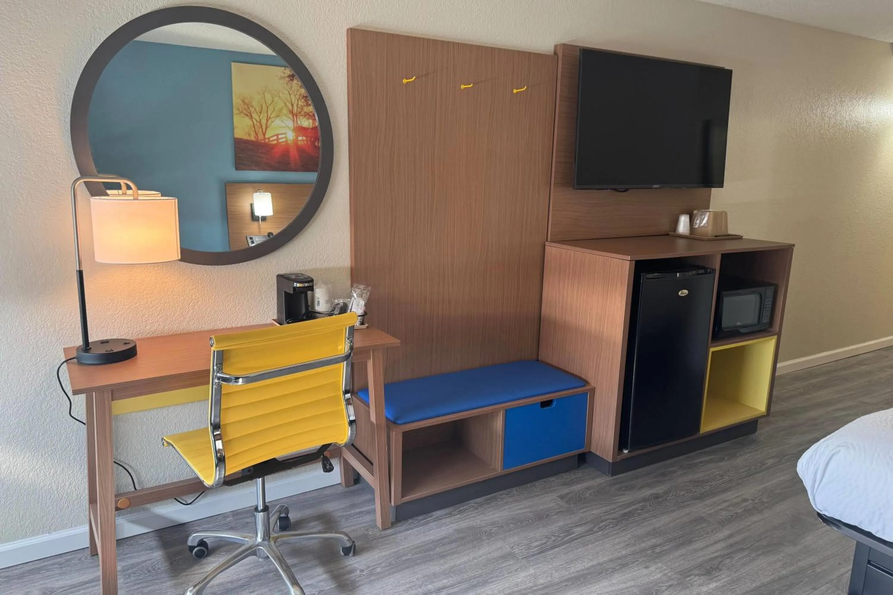 Photo of the whole room in Days Inn & Suites by Wyndham Festus