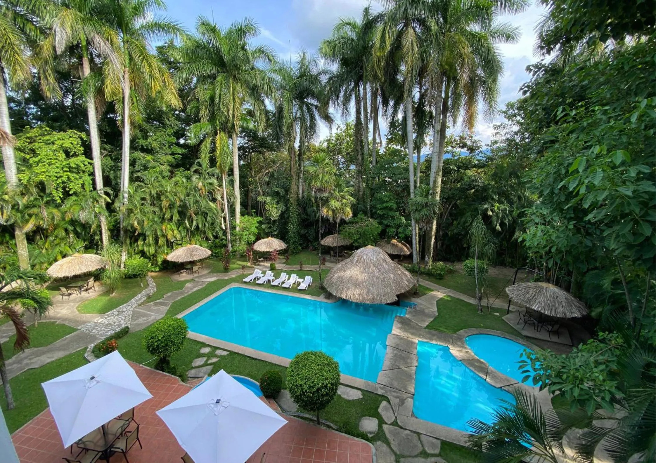 Swimming pool in Hotel Maya Palenque