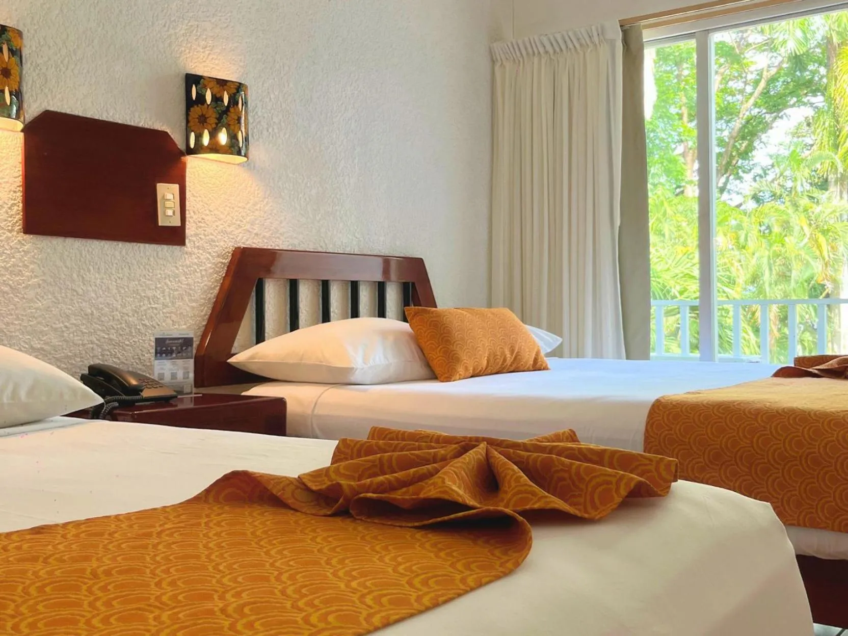 Bed in Hotel Maya Palenque