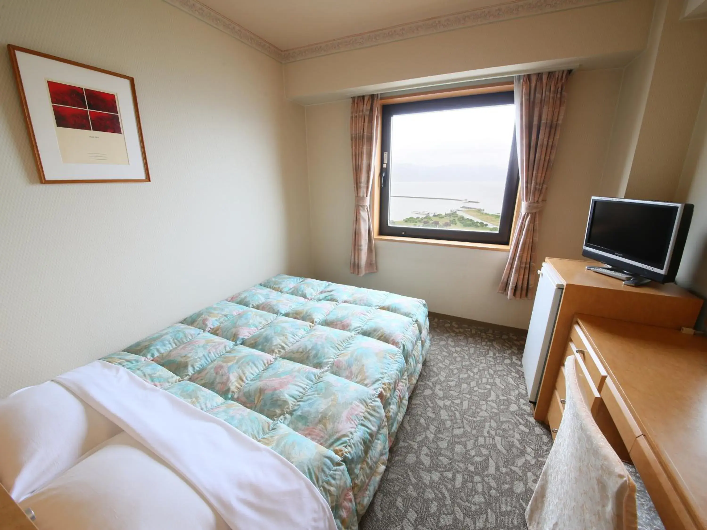 Photo of the whole room, Bed in Rako Hananoi Hotel Photo of the whole room, Bed in Rako Hananoi Hotel