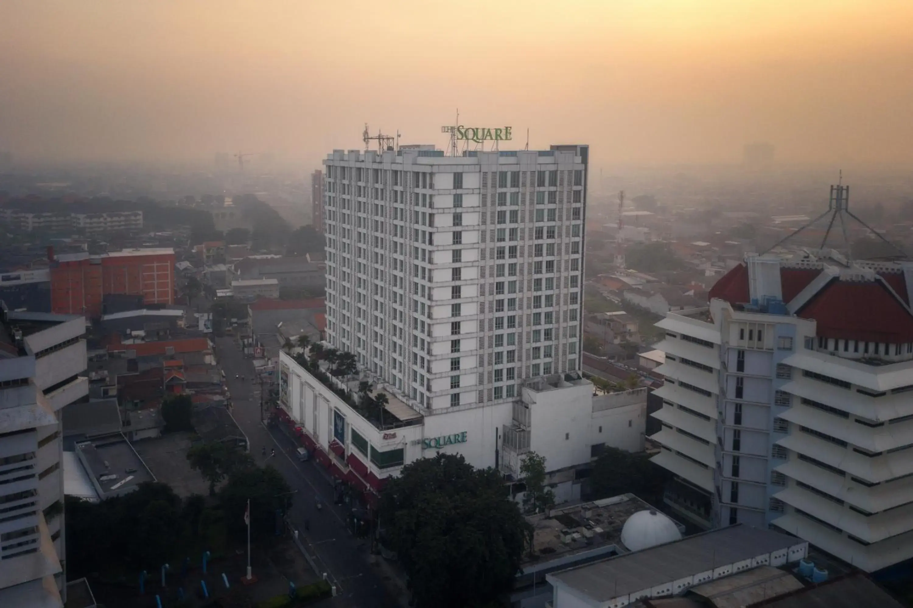 Bird's eye view in The Square