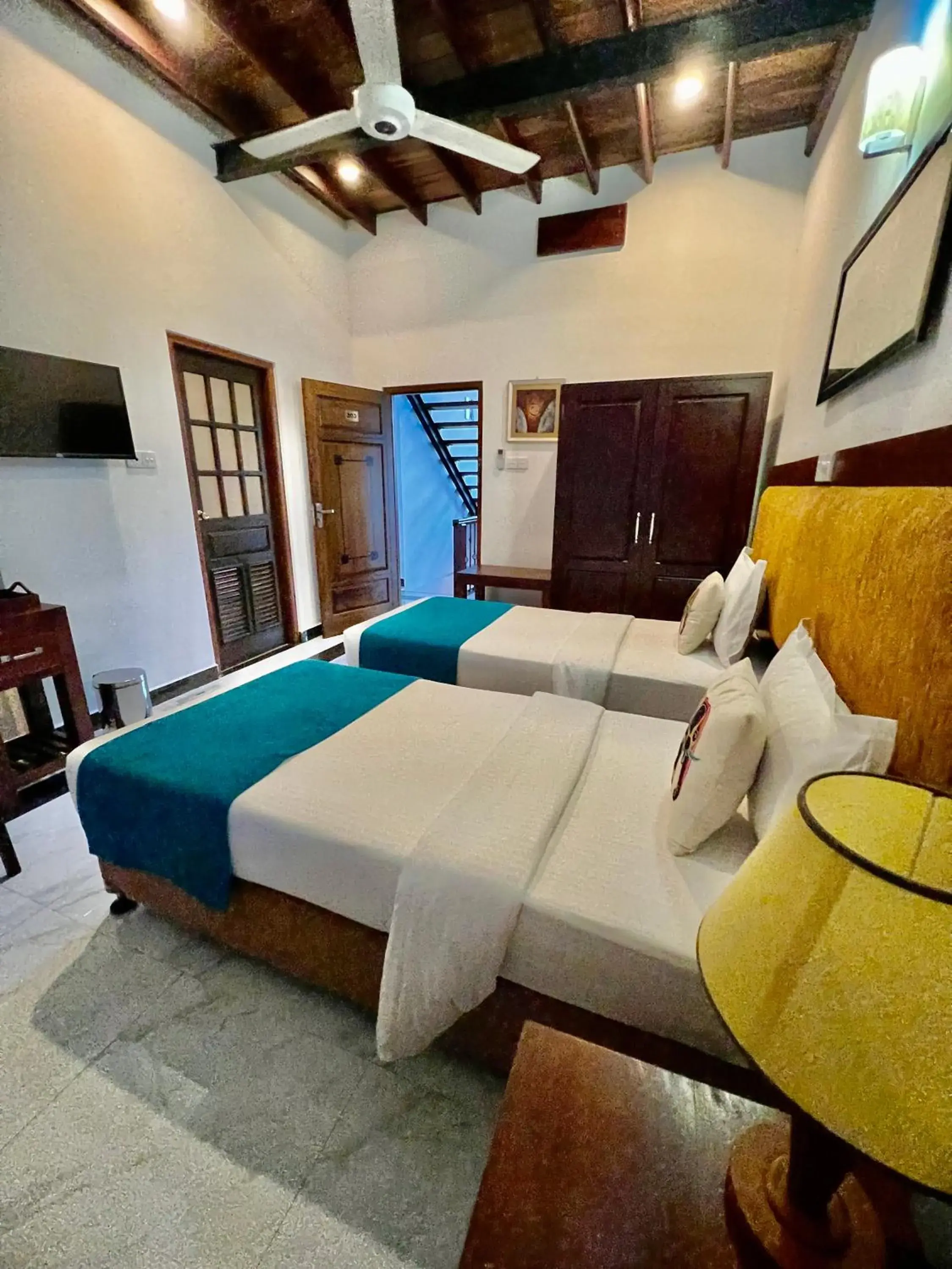 Deluxe Twin Room - single occupancy in The Grand Hanthana Deluxe Twin Room - single occupancy in The Grand Hanthana