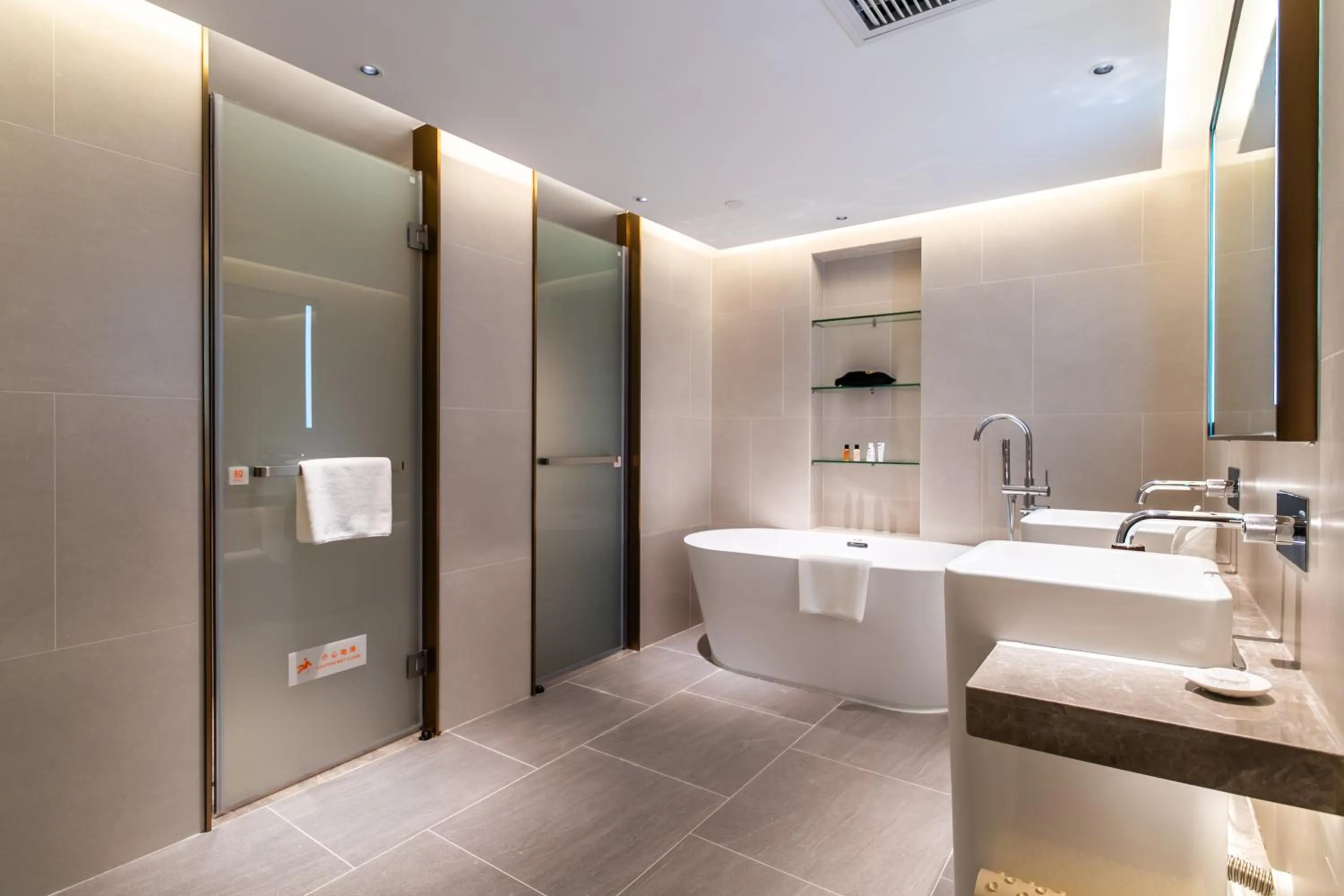 Healthy Suite in Landmark International Hotel