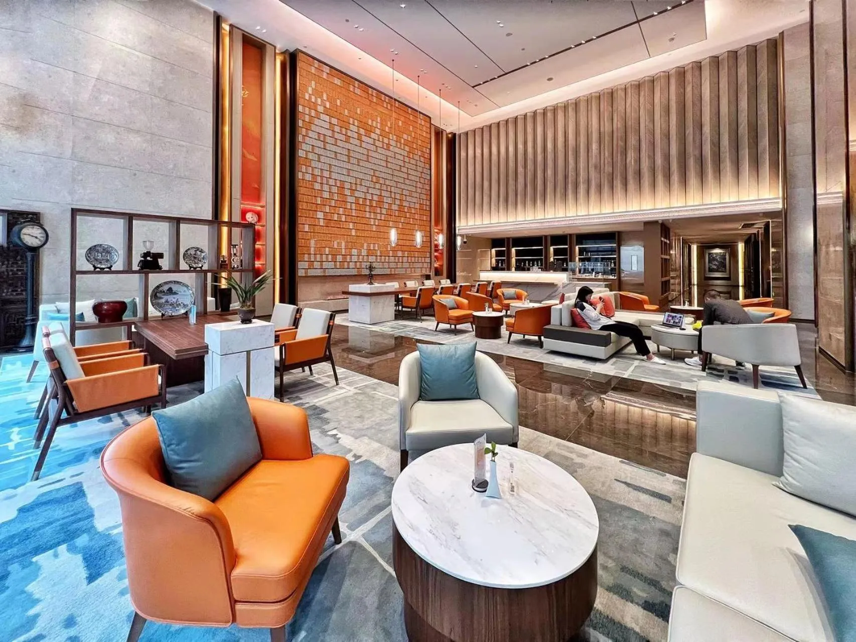 Lobby or reception in Landmark International Hotel