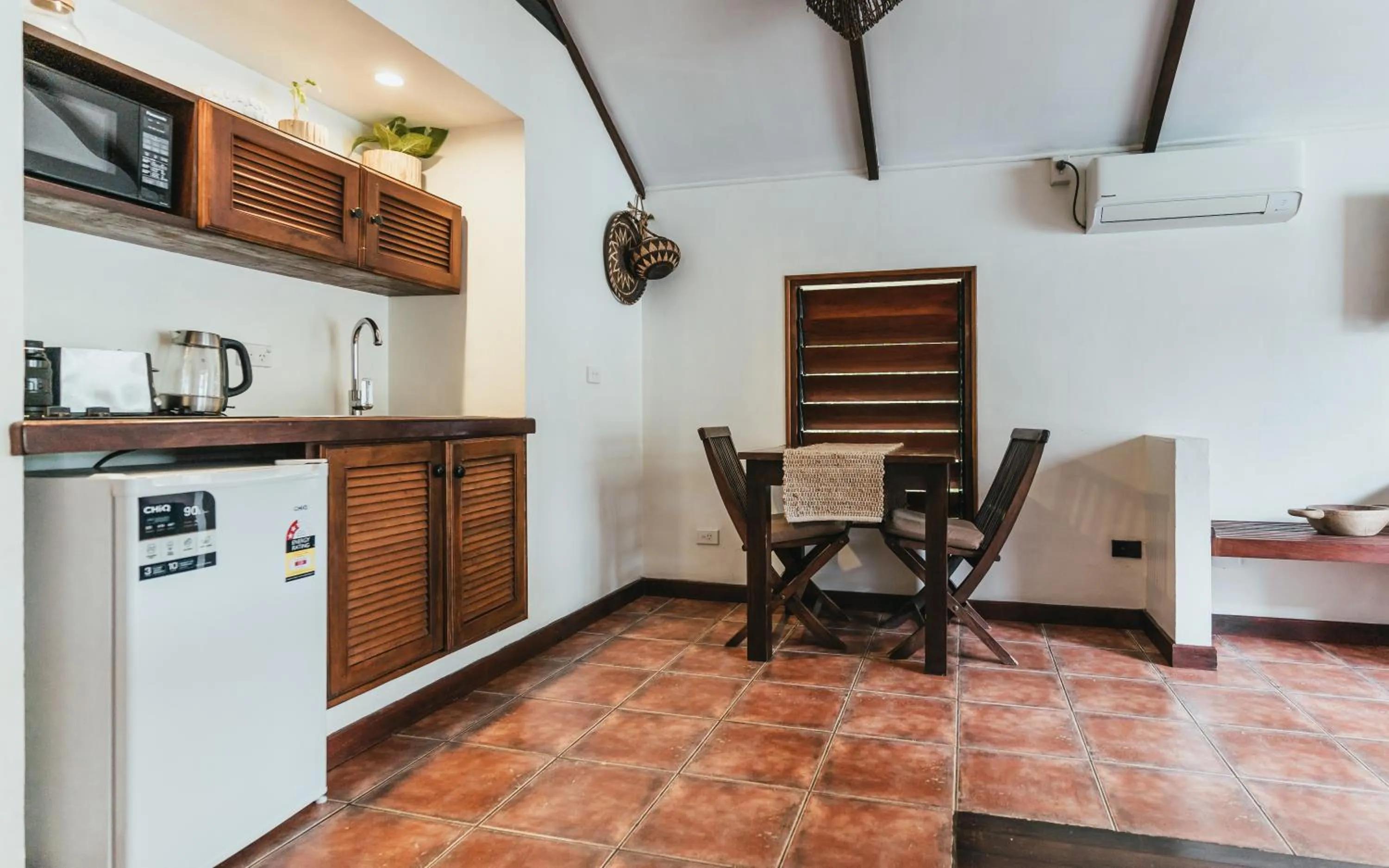 Kitchen or kitchenette in Fatumaru Lodge