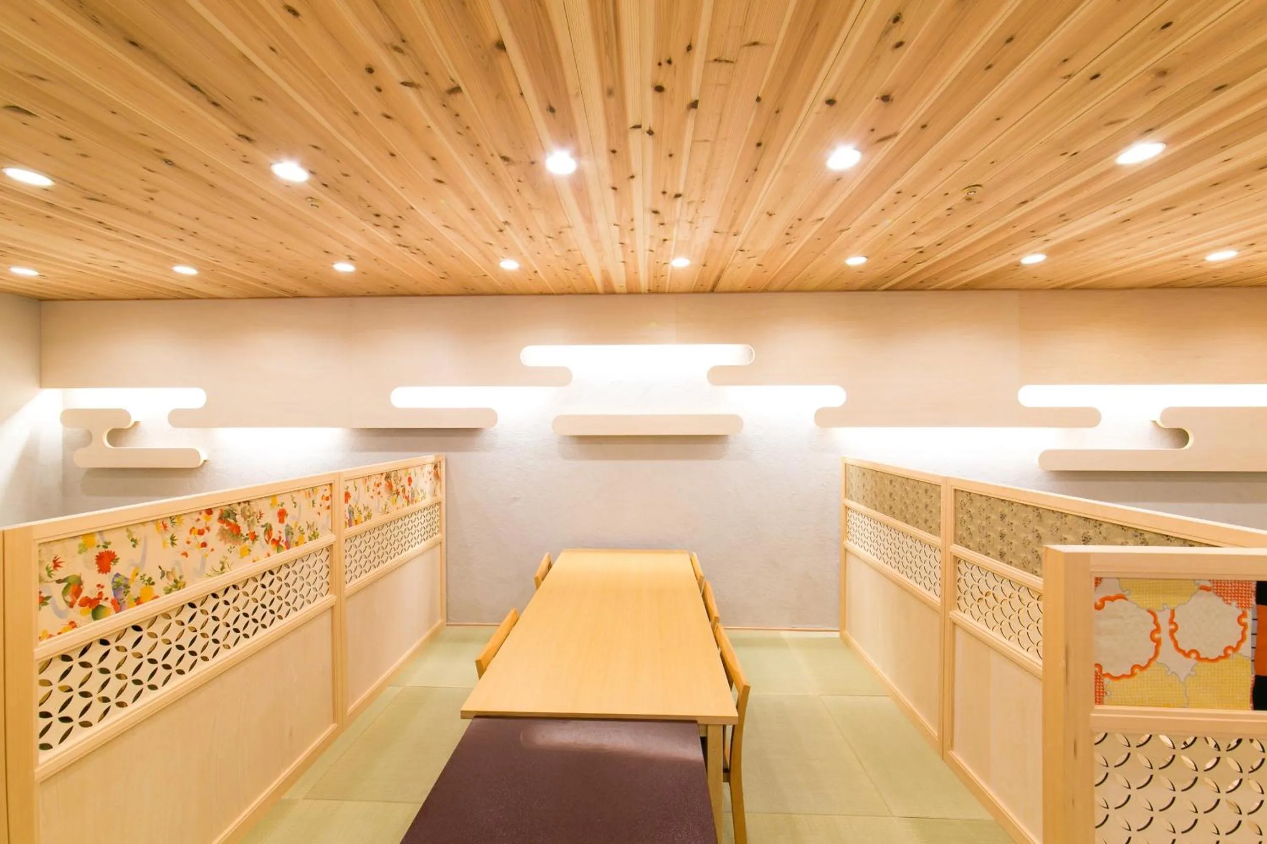 Restaurant/places to eat in Kaike Grand Hotel Tensui