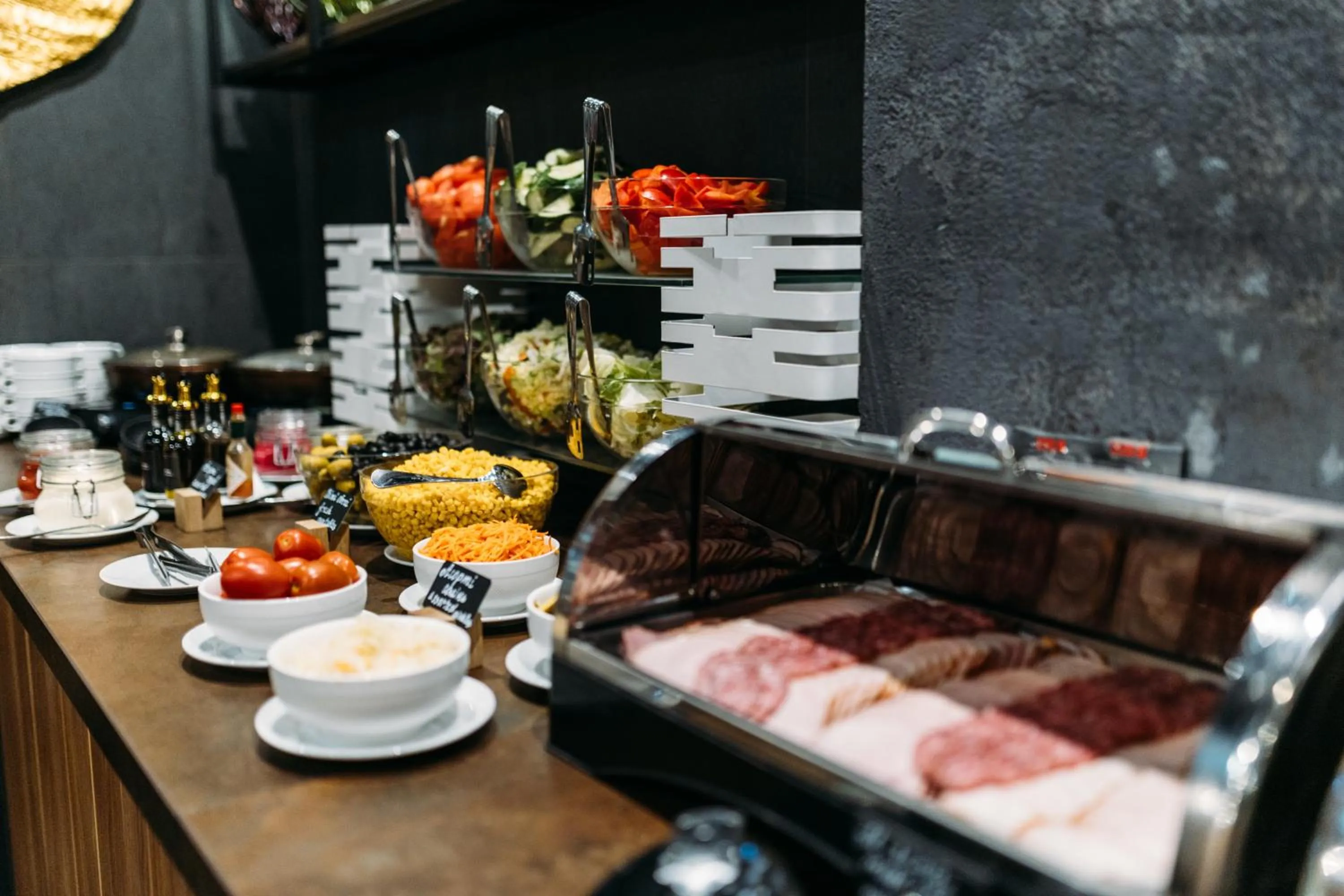 Food and drinks in Favor Park Hotel