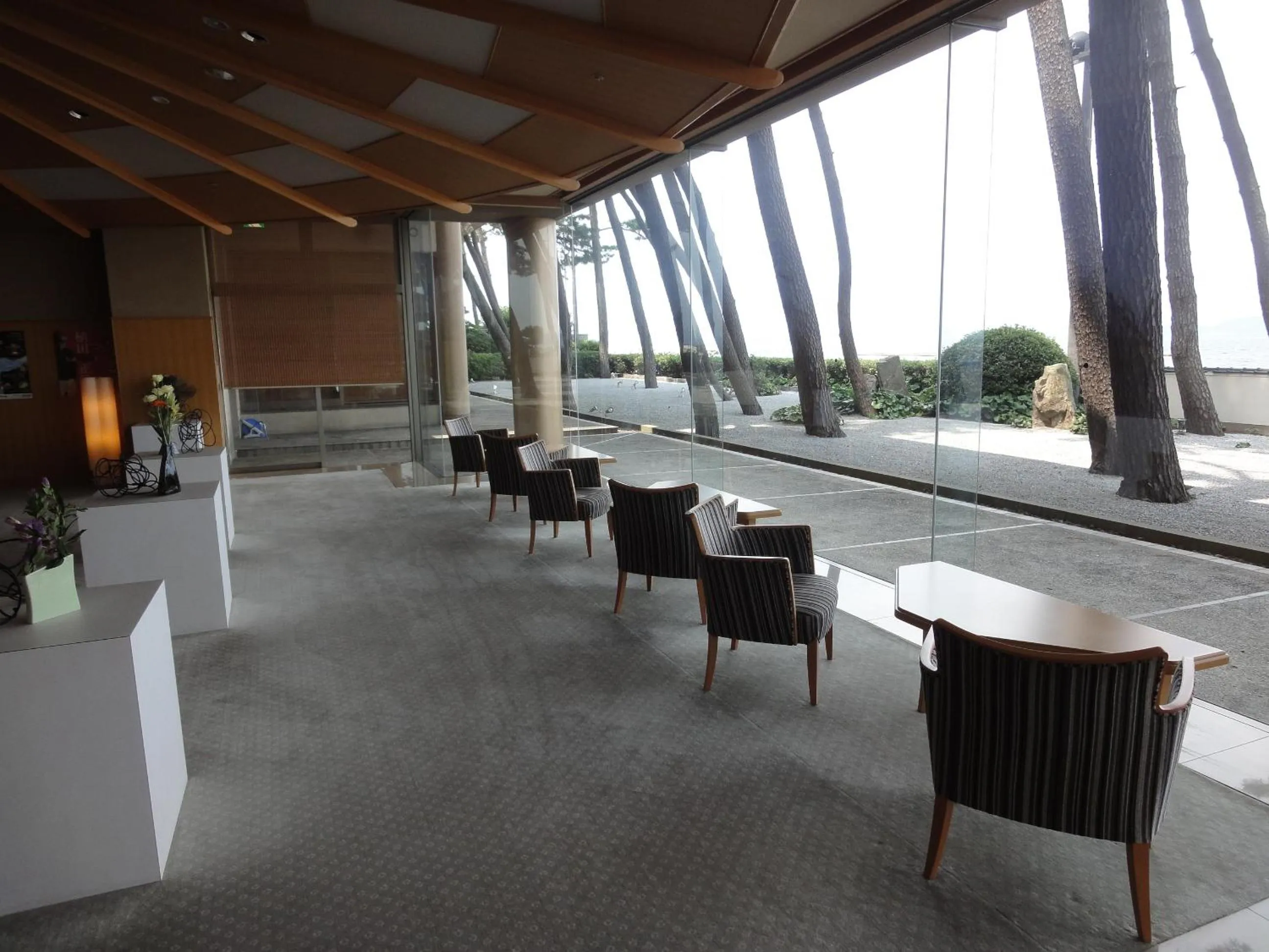 Area and facilities in Kasuitei