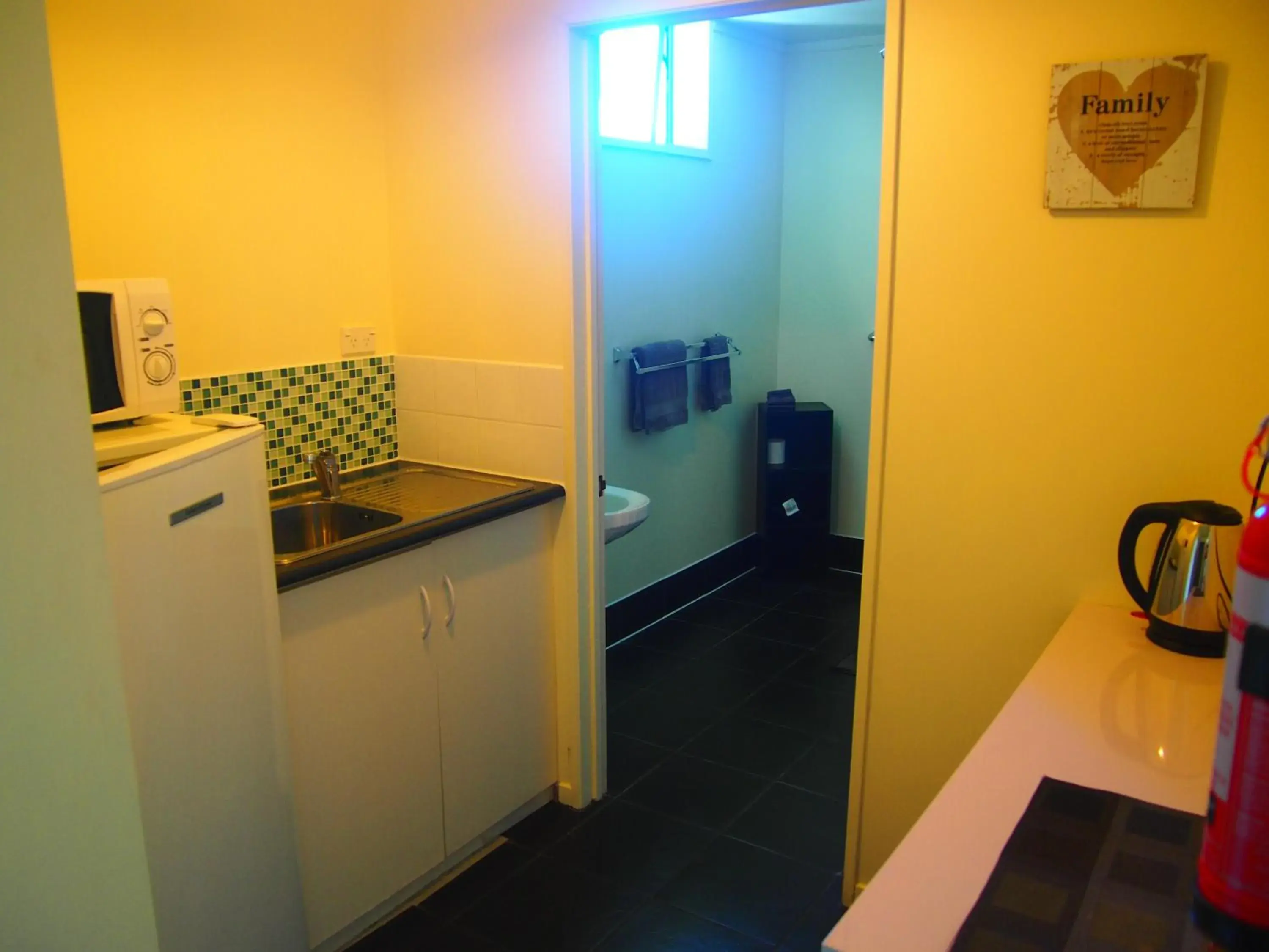 Kitchen or kitchenette in Manor Views NZ Kitchen or kitchenette in Manor Views NZ