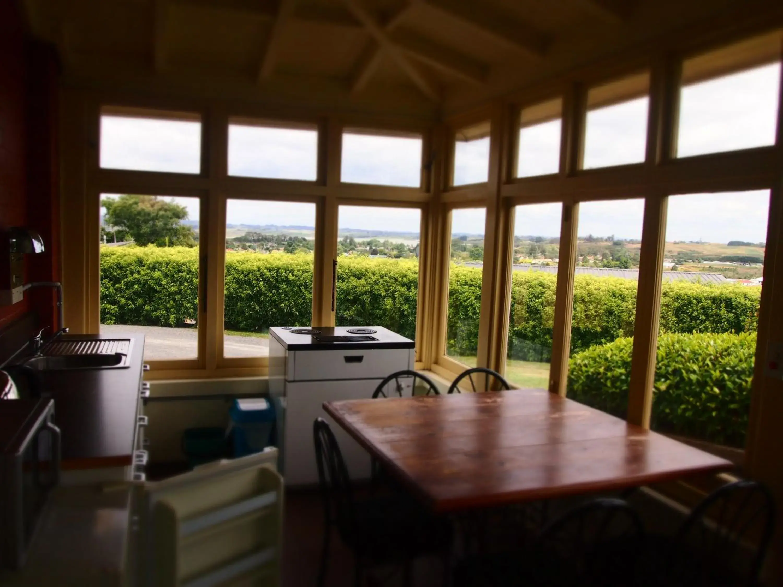 Kitchen or kitchenette in Manor Views NZ Kitchen or kitchenette in Manor Views NZ
