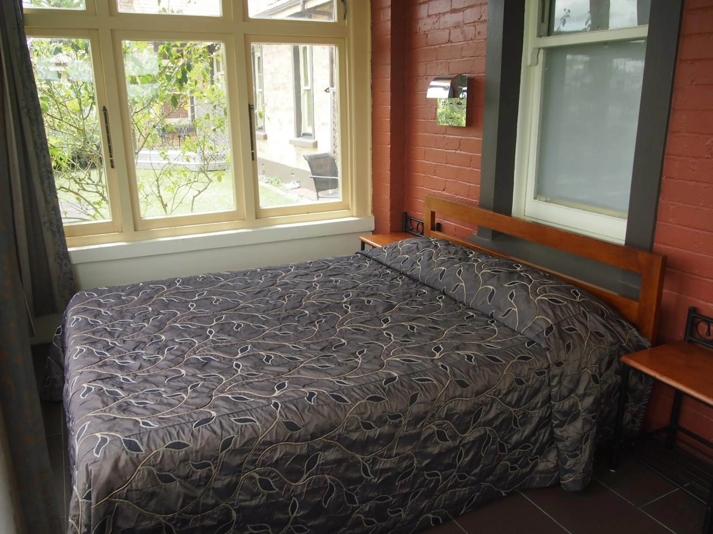 Bed in Manor Views NZ