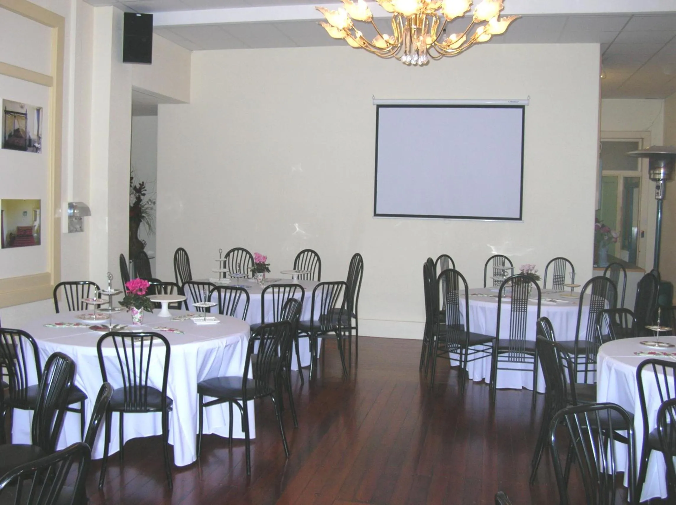 Restaurant/places to eat in Manor Views NZ