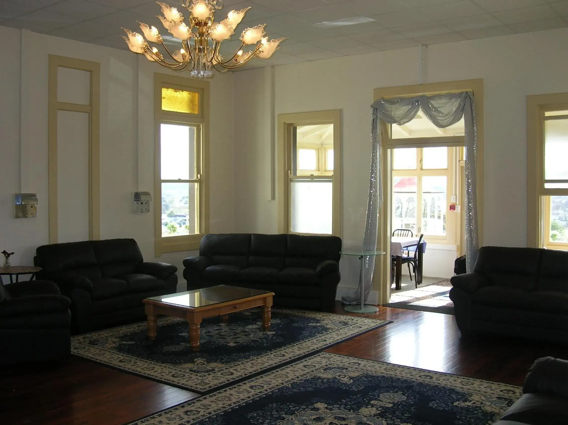 Lounge or bar in Manor Views NZ Lounge or bar in Manor Views NZ