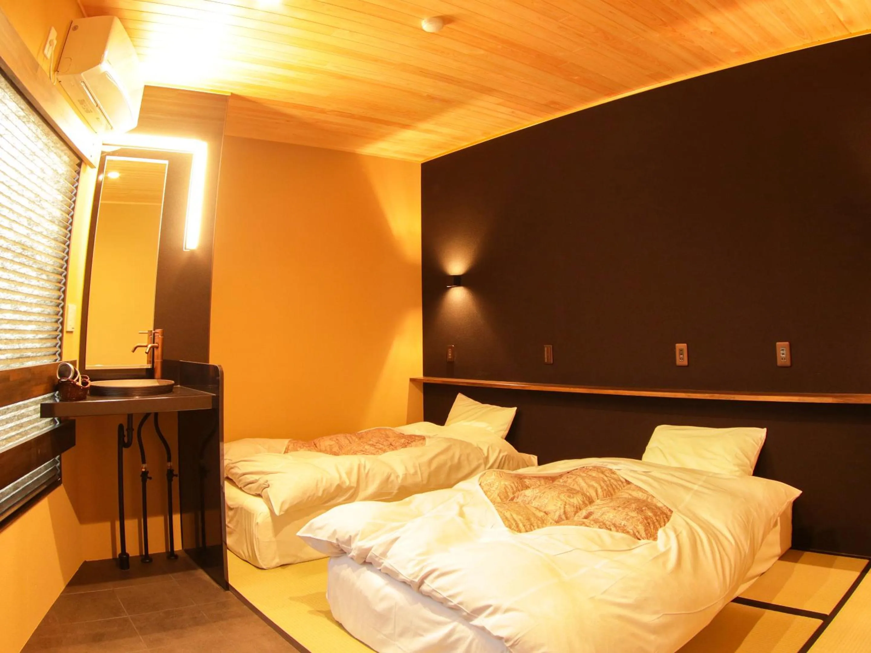 Bedroom, Bed in Shirakaba