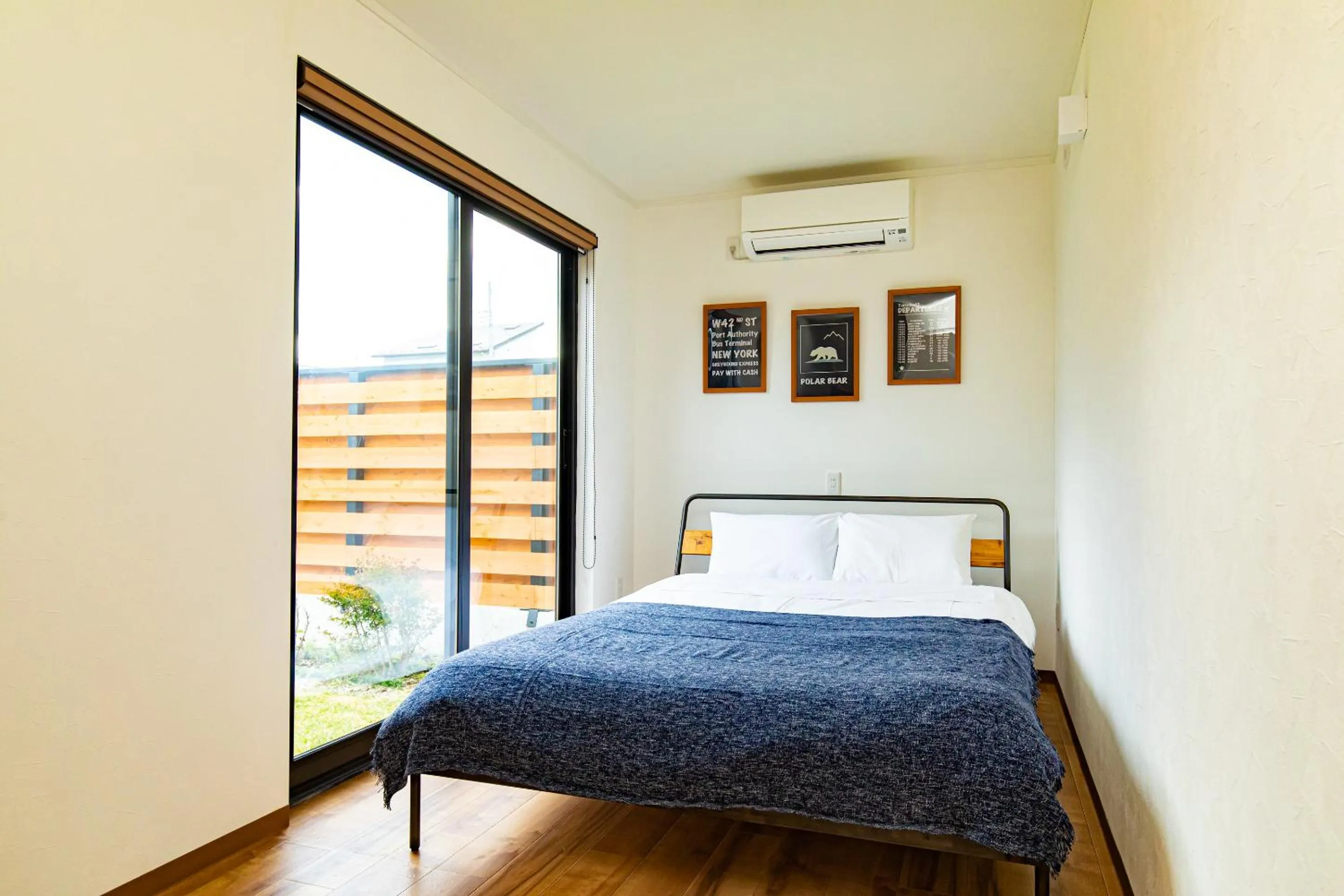 Bed in cottage Di MUSiCA