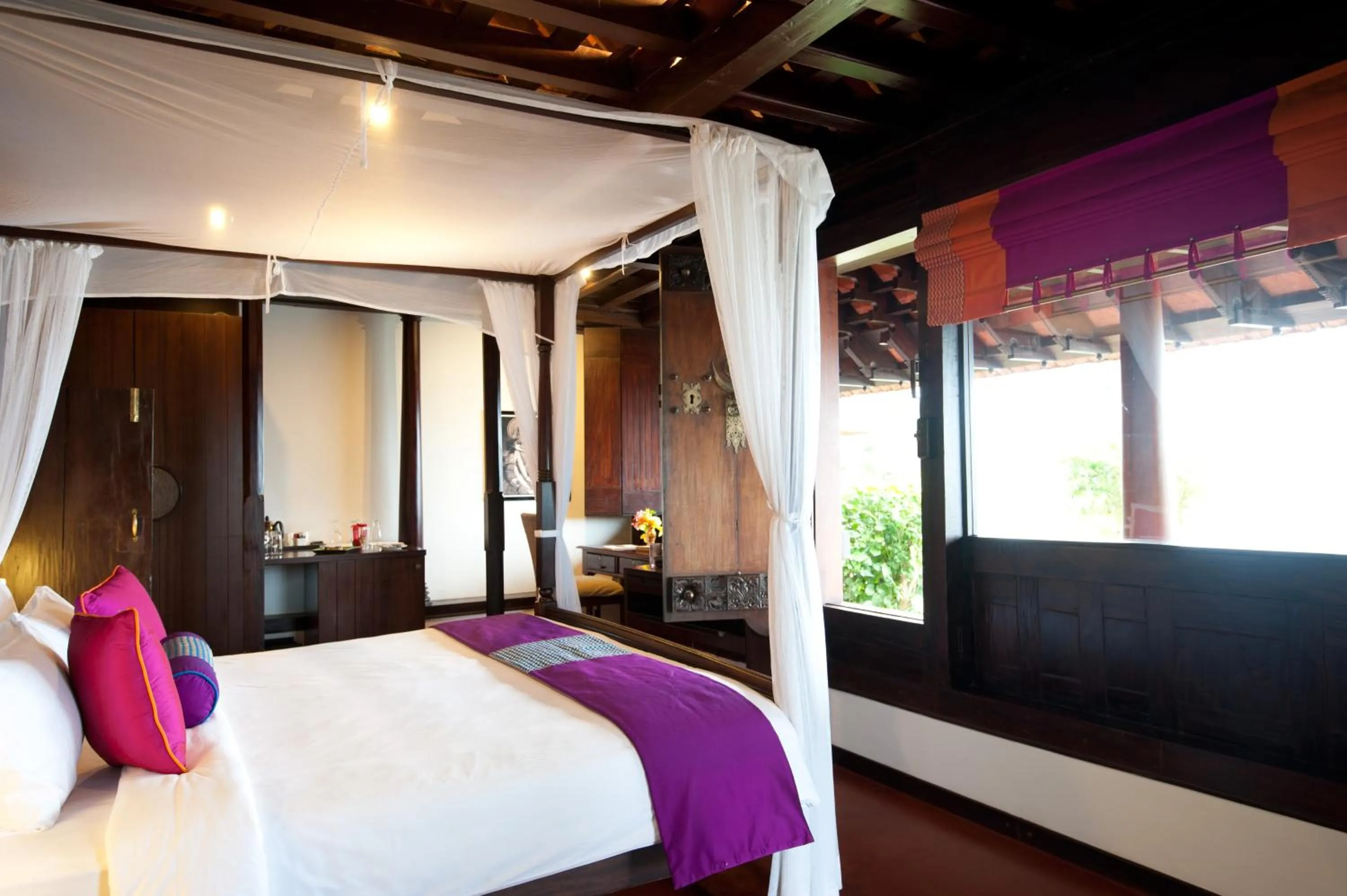 Bed in Niraamaya Wellness Retreats, Surya Samudra, Kovalam
