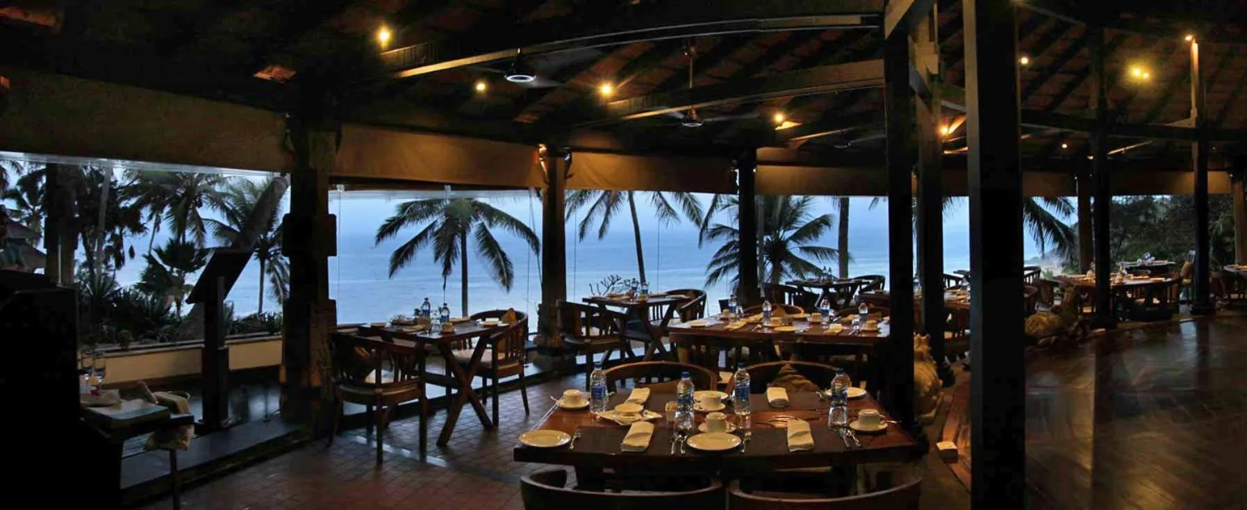 Restaurant/places to eat in Niraamaya Wellness Retreats, Surya Samudra, Kovalam