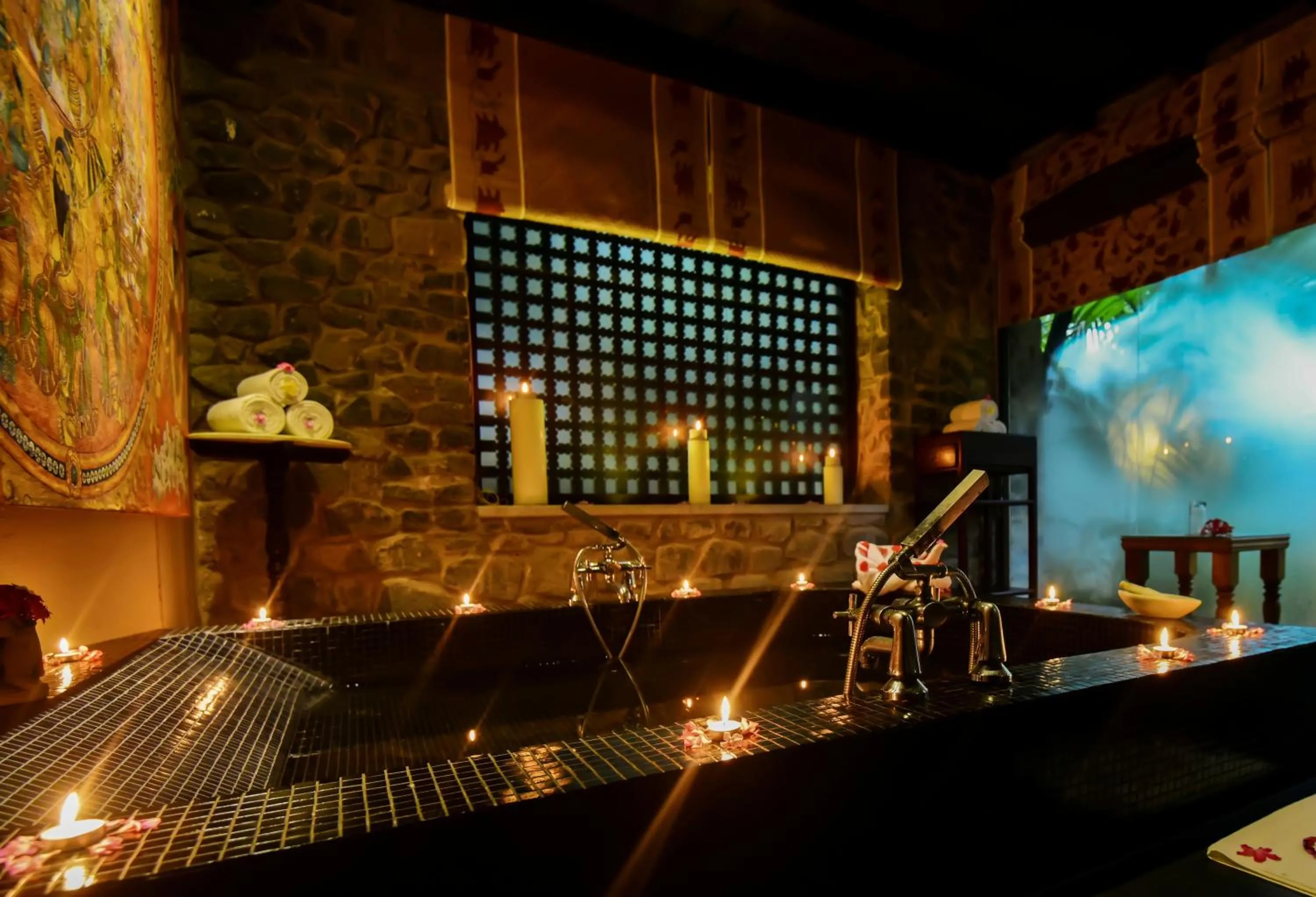 Hot Tub in Niraamaya Wellness Retreats, Surya Samudra, Kovalam