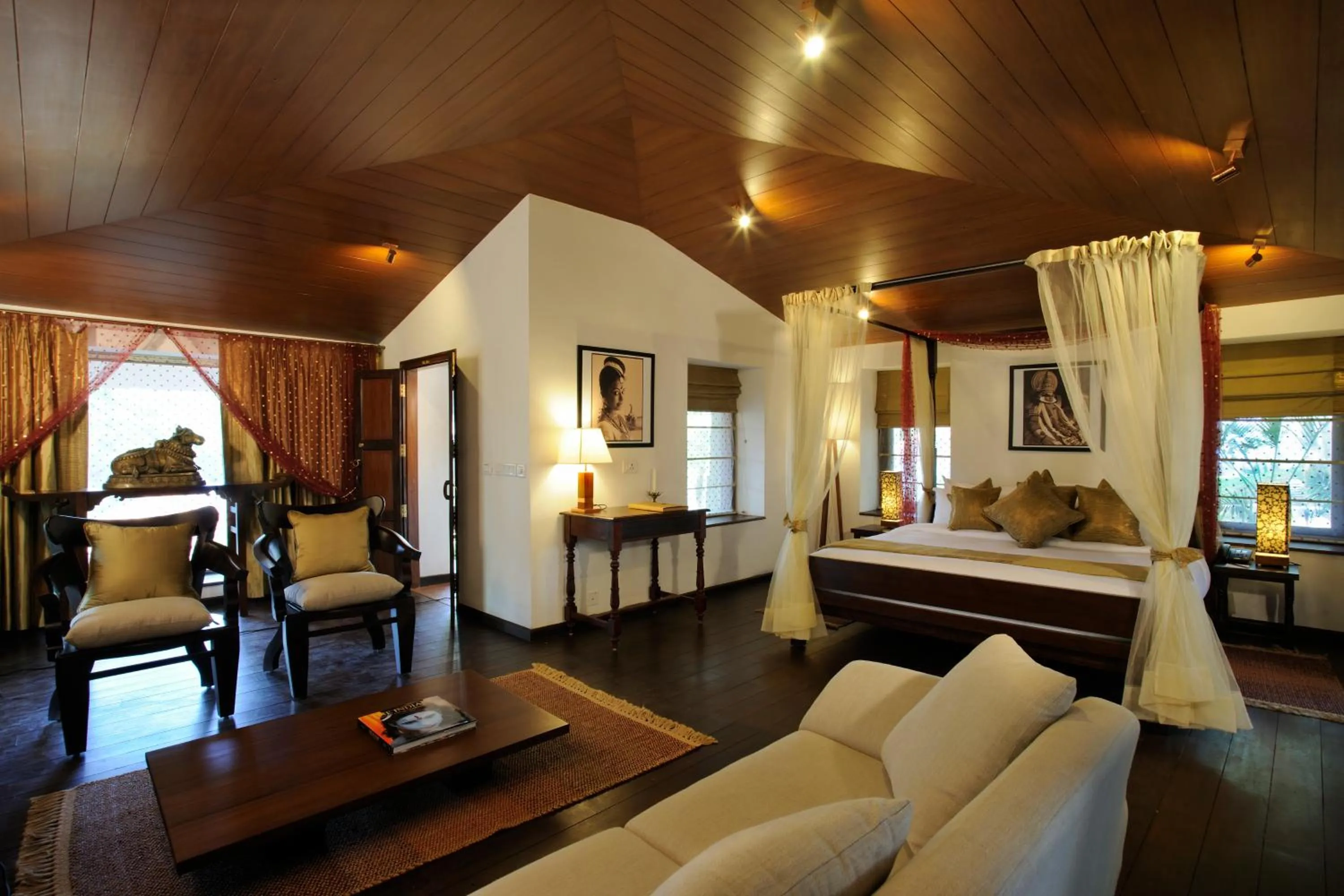 Bed in Niraamaya Wellness Retreats, Surya Samudra, Kovalam