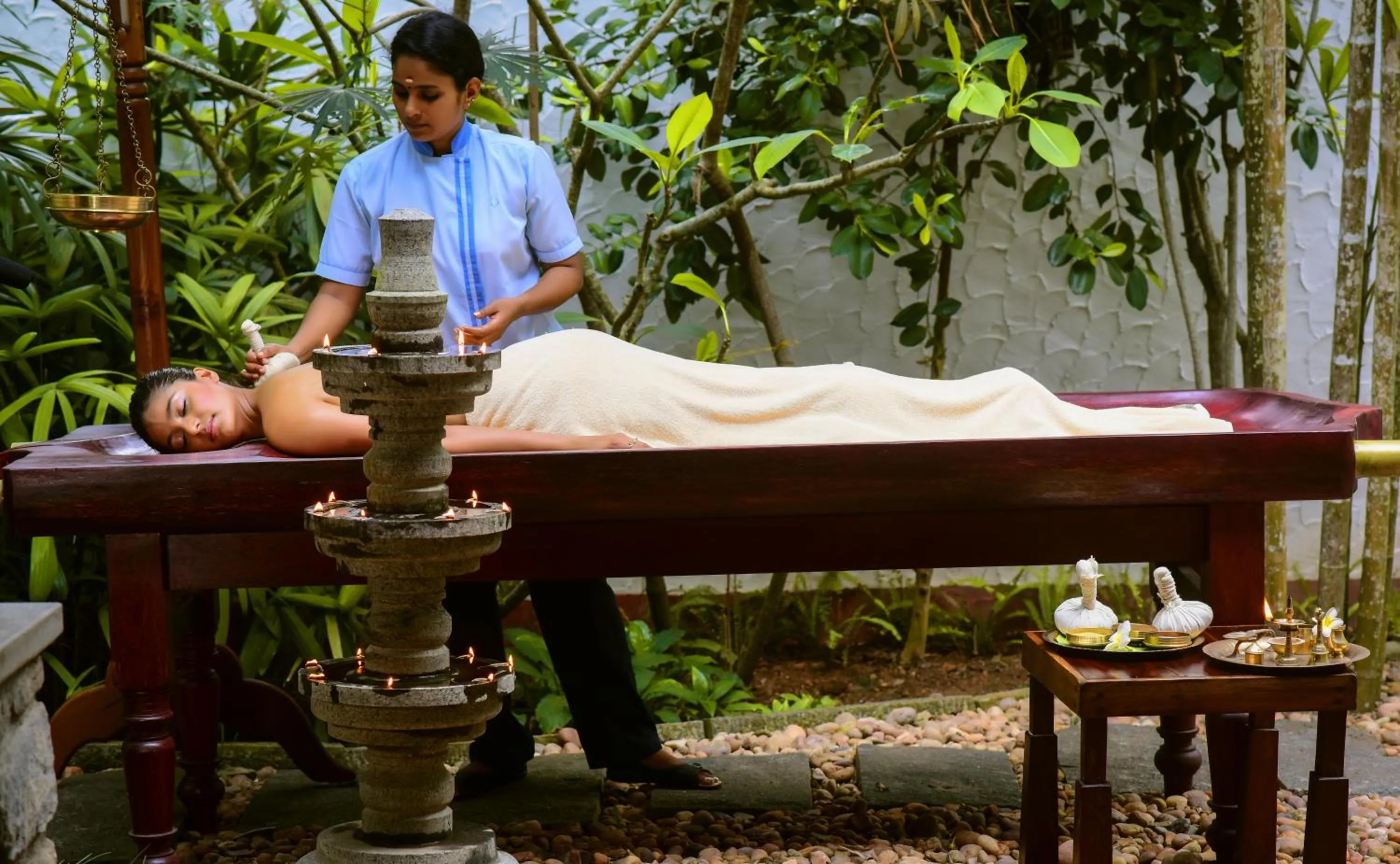 Massage in Niraamaya Wellness Retreats, Surya Samudra, Kovalam