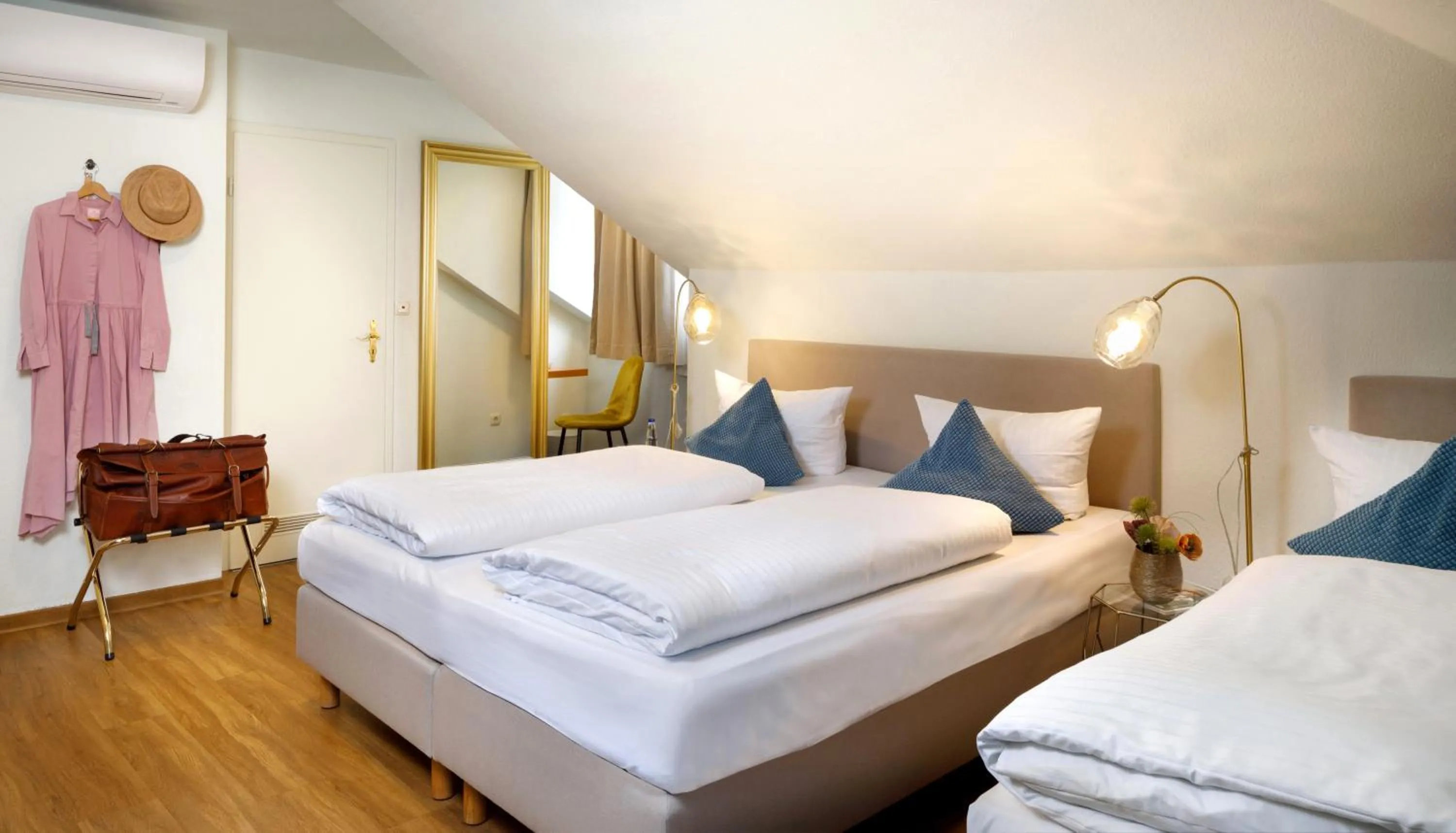 Photo of the whole room, Bed in Rosi Boutique Hotel