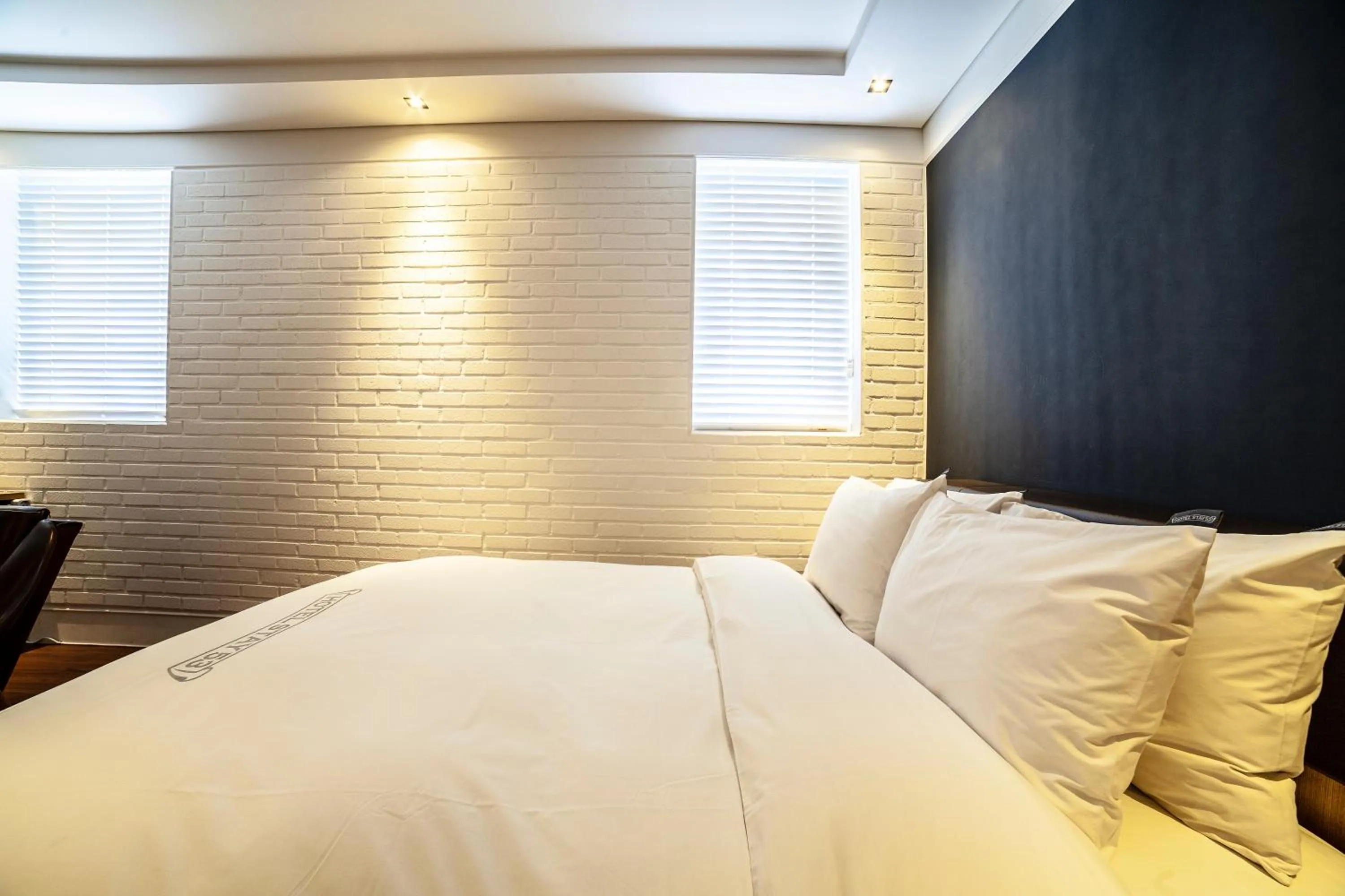 Bed in Hotel Stay 53