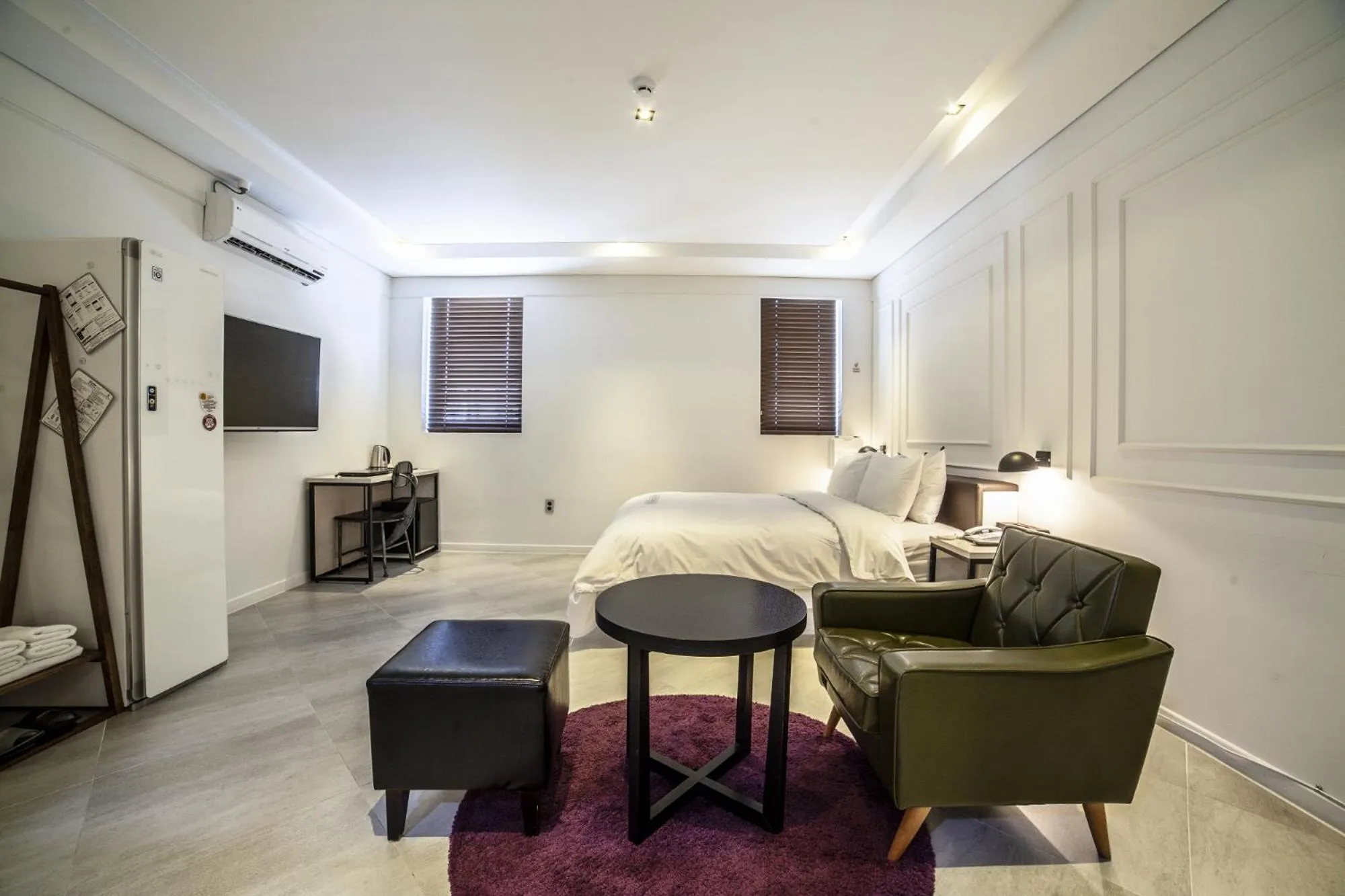 Bed in Hotel Stay 53