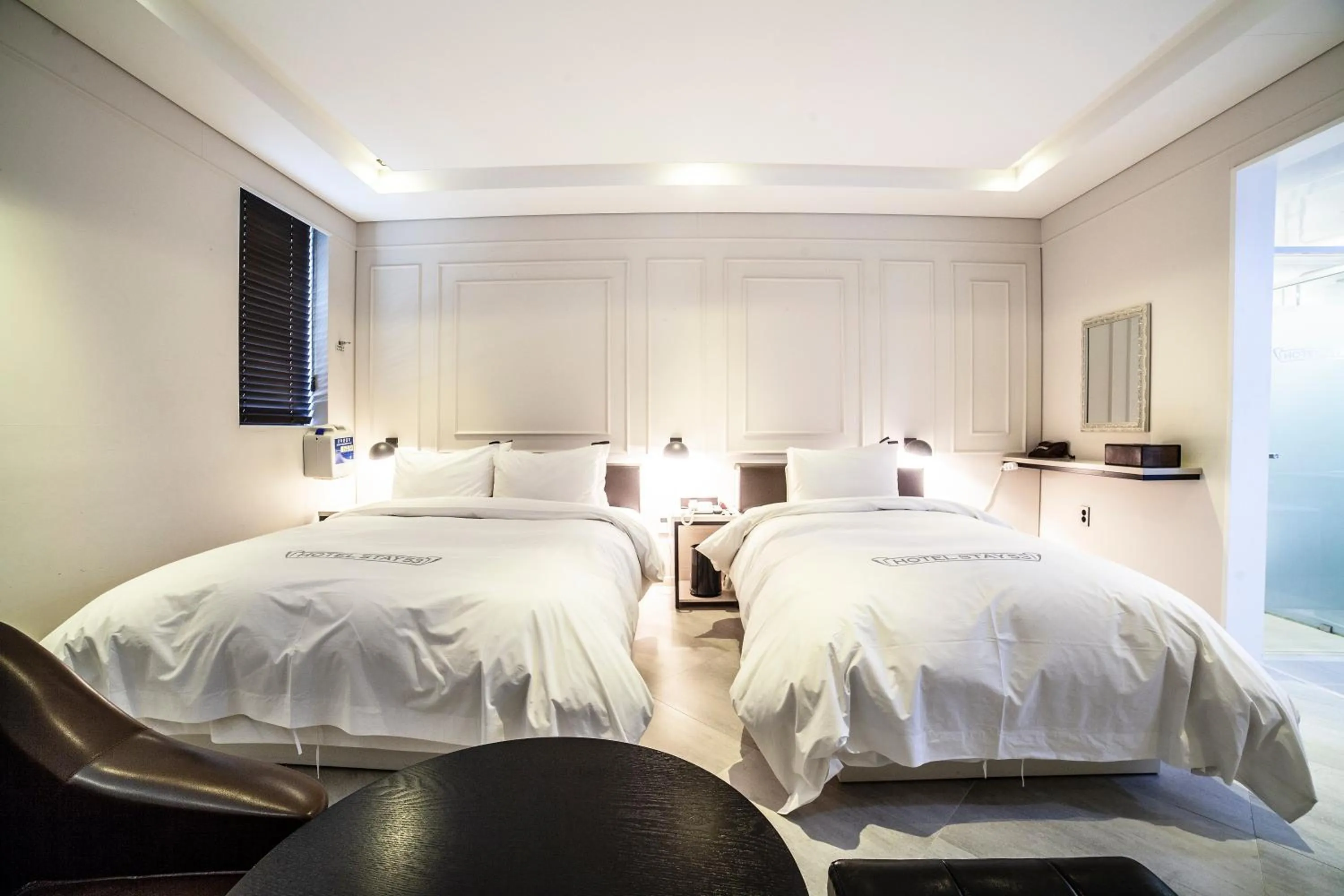 Bed in Hotel Stay 53