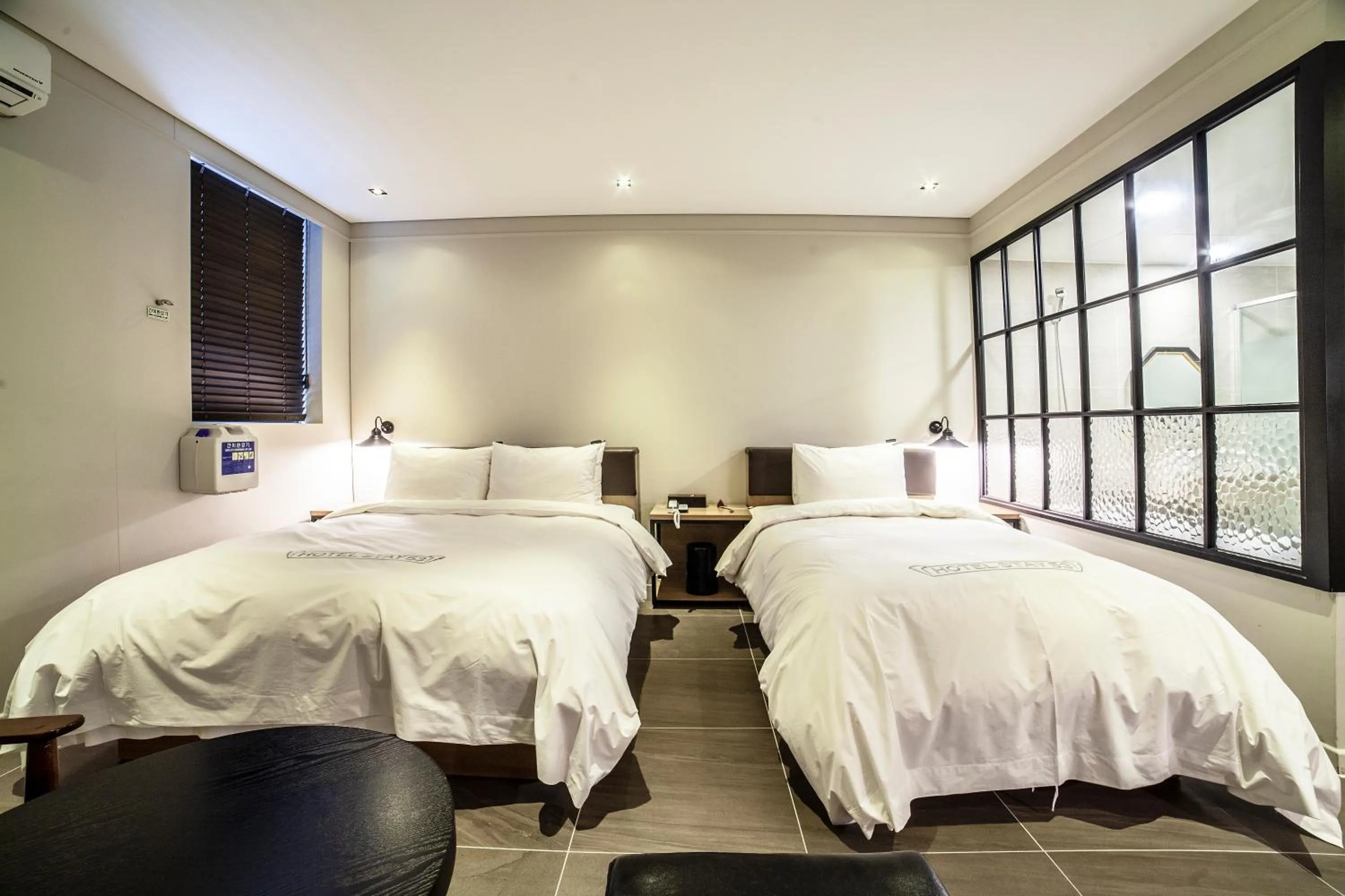 Bed in Hotel Stay 53