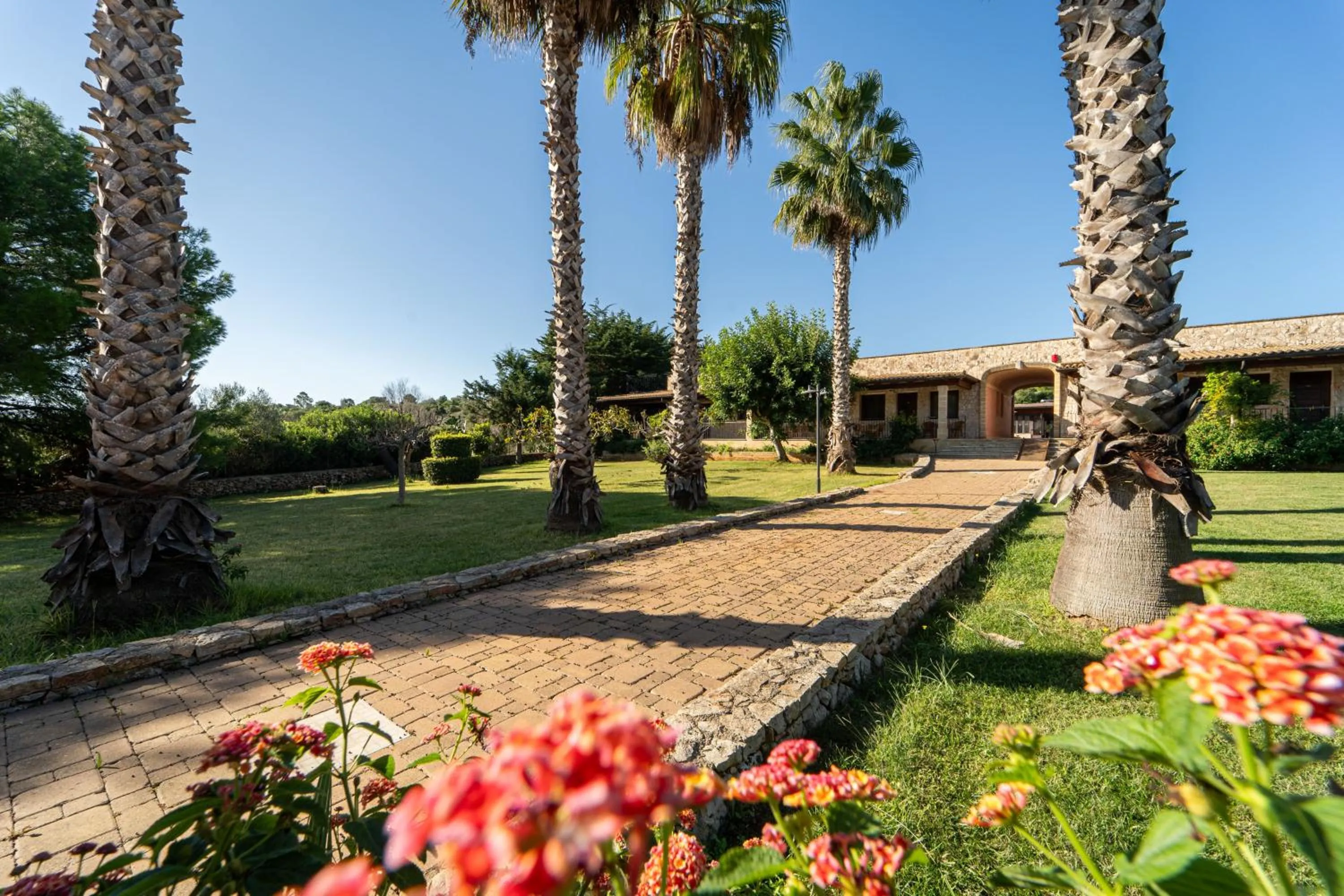Garden in Hotel Masseria Le Pajare