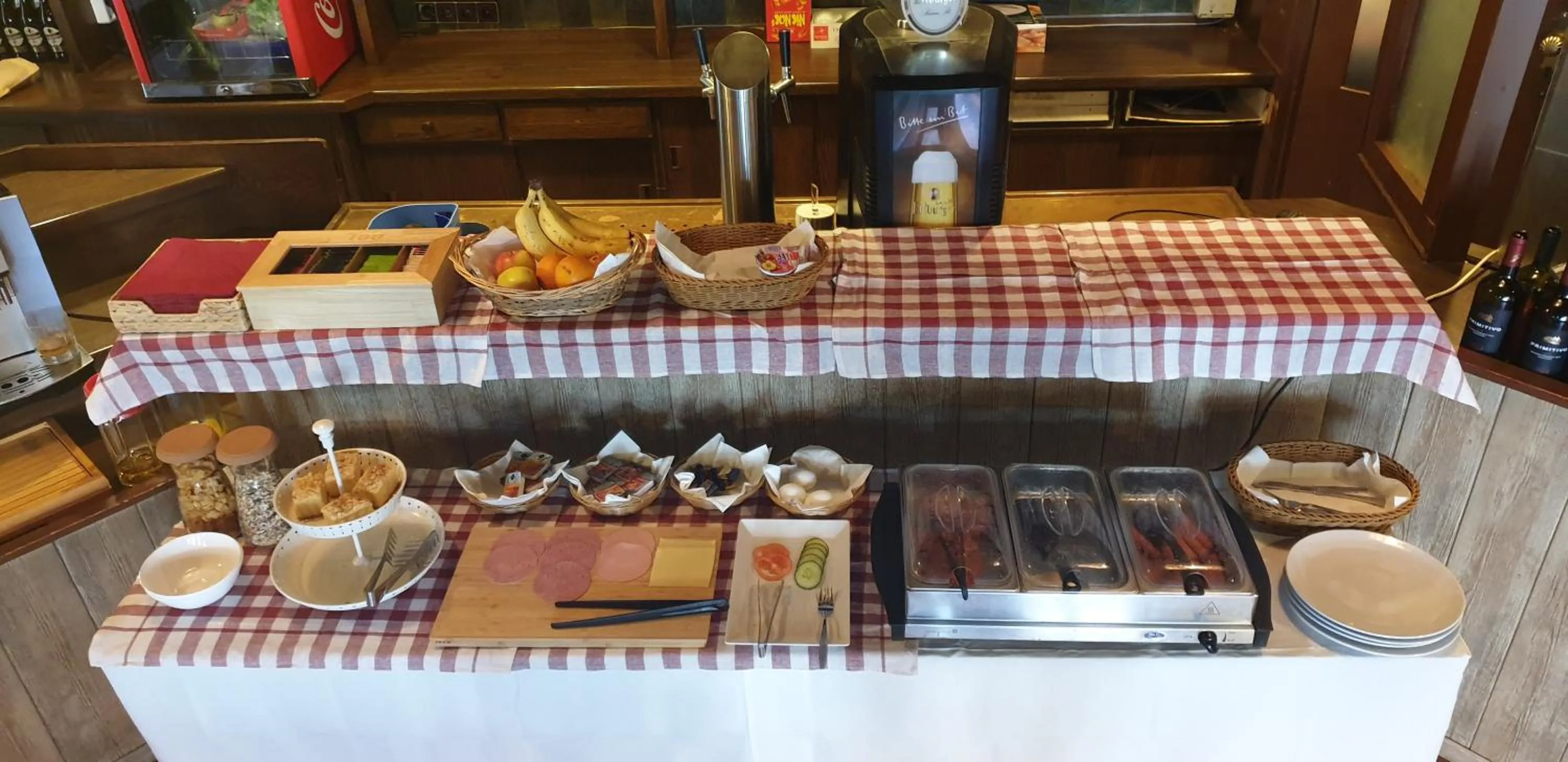 Breakfast in Hotel Gaya