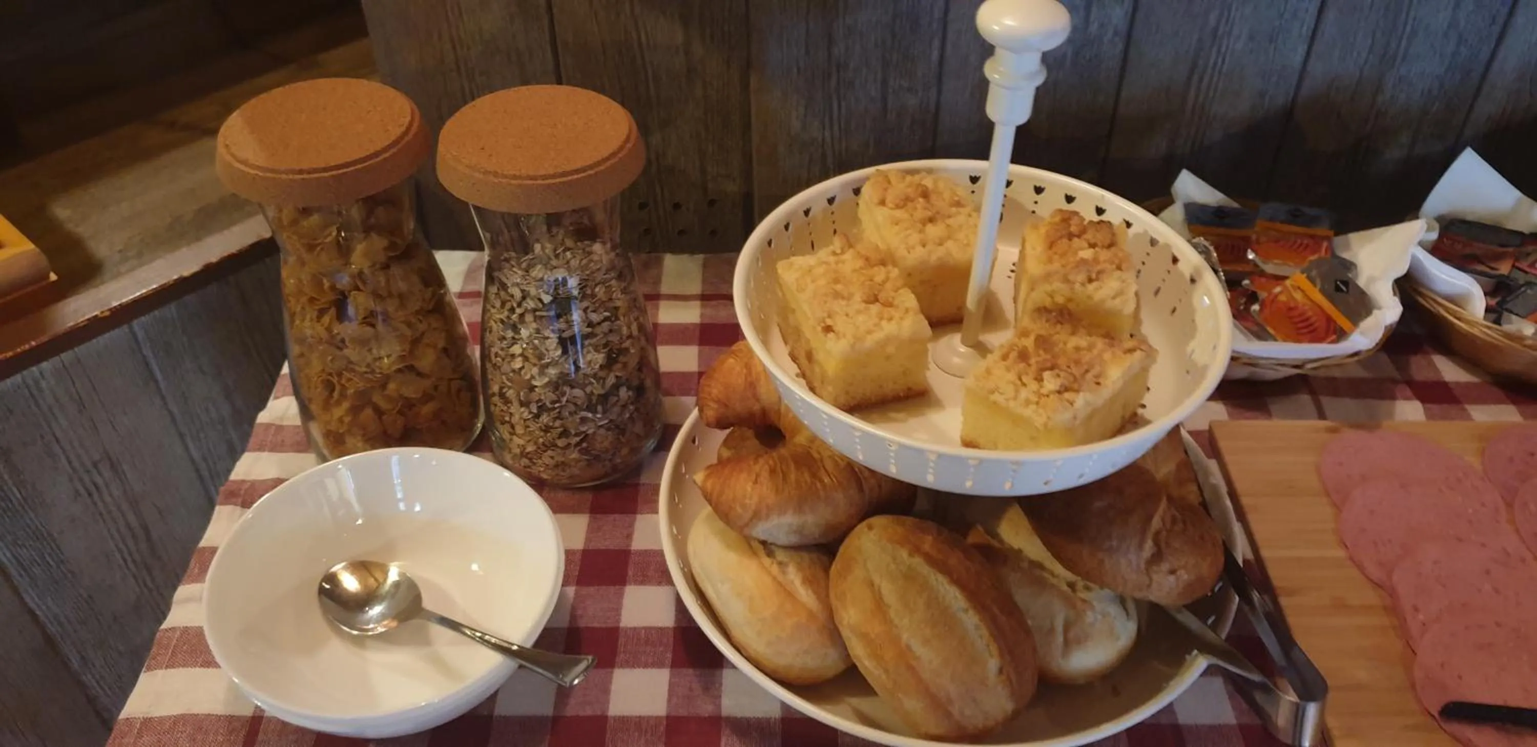 Breakfast in Hotel Gaya